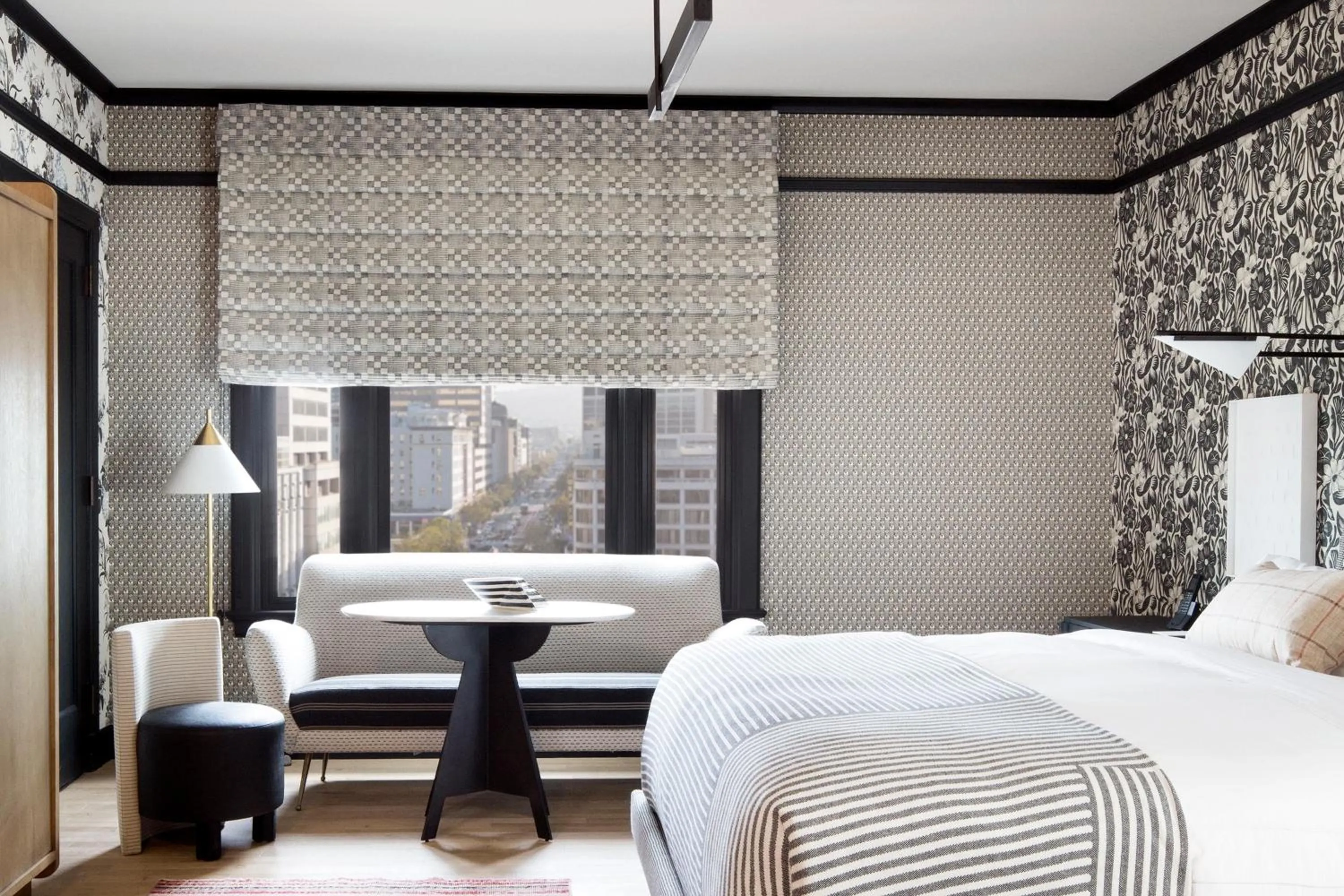 Photo of the whole room, Bed in San Francisco Proper Hotel, a Member of Design Hotels