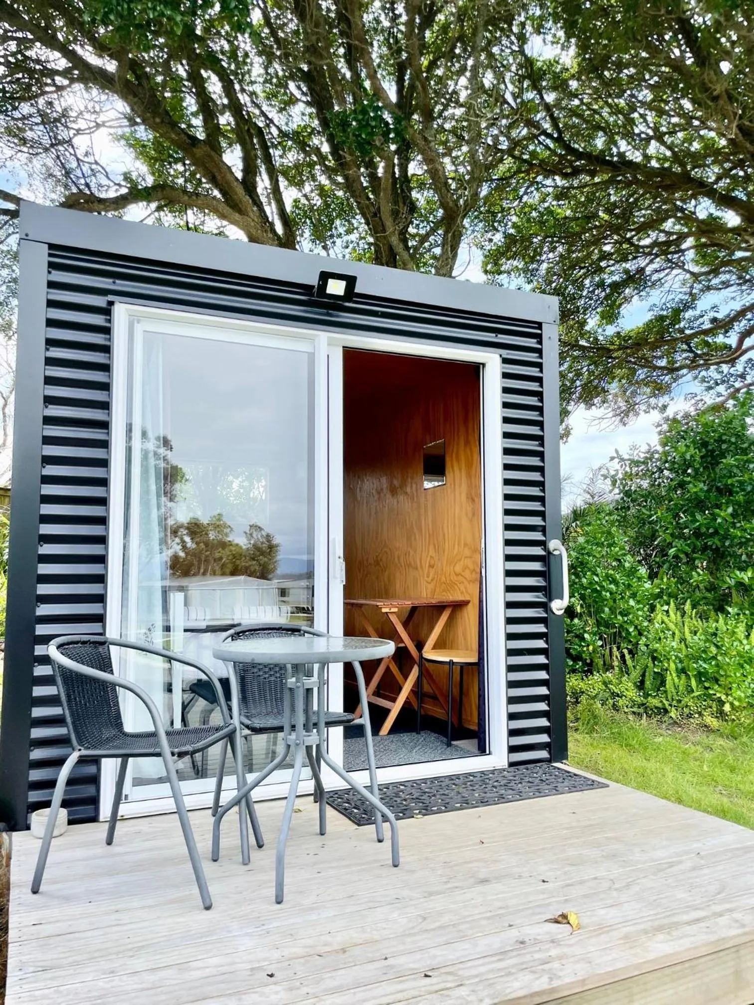 Patio in Athenree Hot Springs & Holiday Park