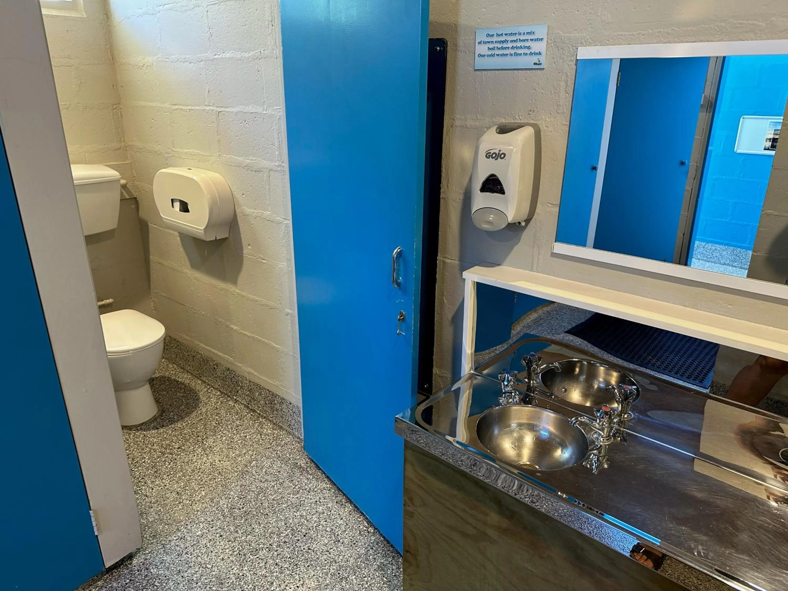 Property building in Athenree Hot Springs & Holiday Park