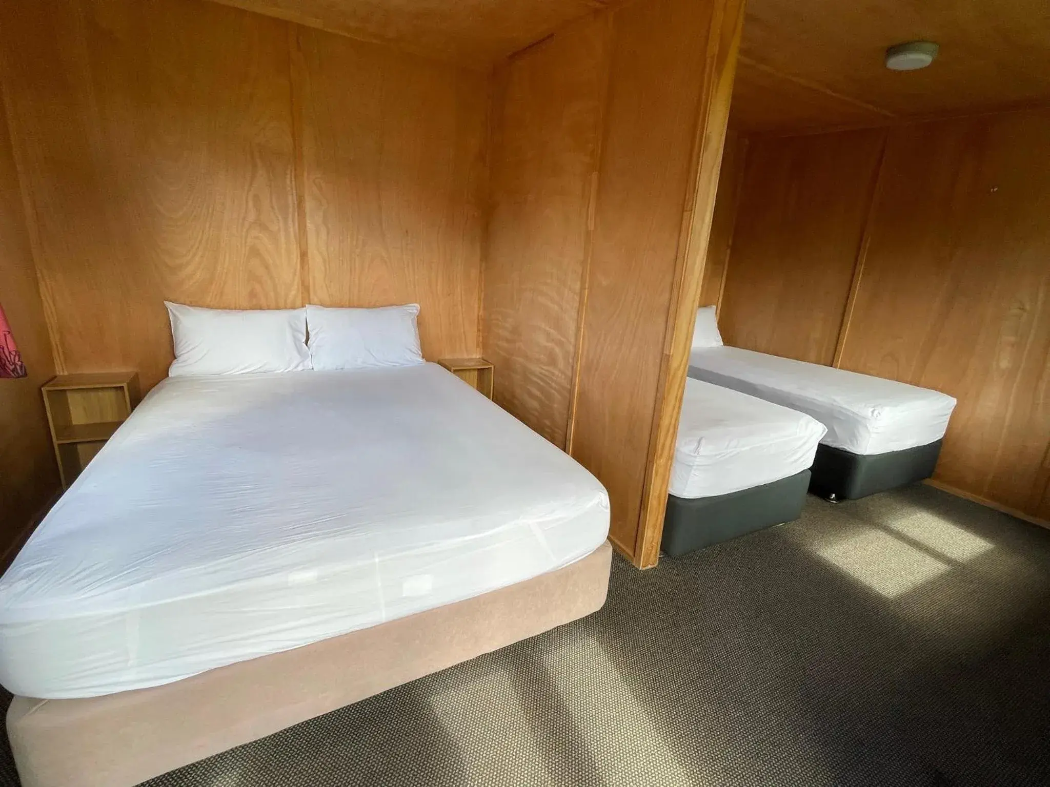 Budget Room in Athenree Hot Springs & Holiday Park Budget Room in Athenree Hot Springs & Holiday Park