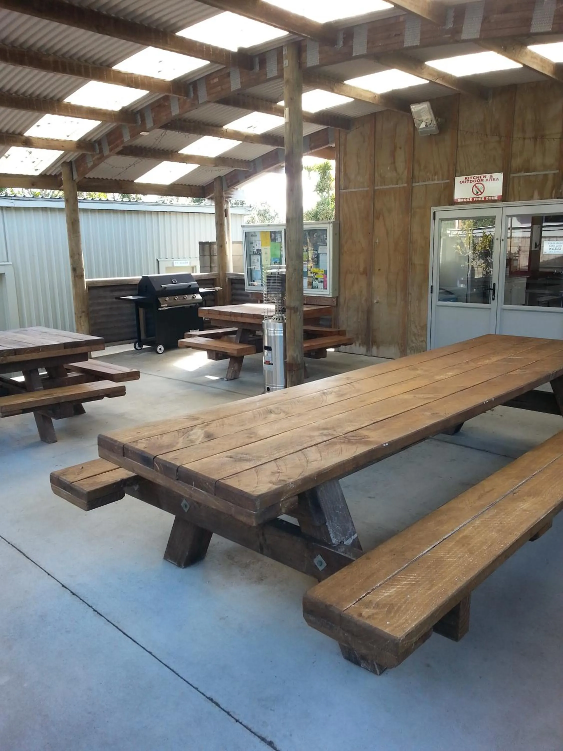 BBQ facilities in Athenree Hot Springs & Holiday Park