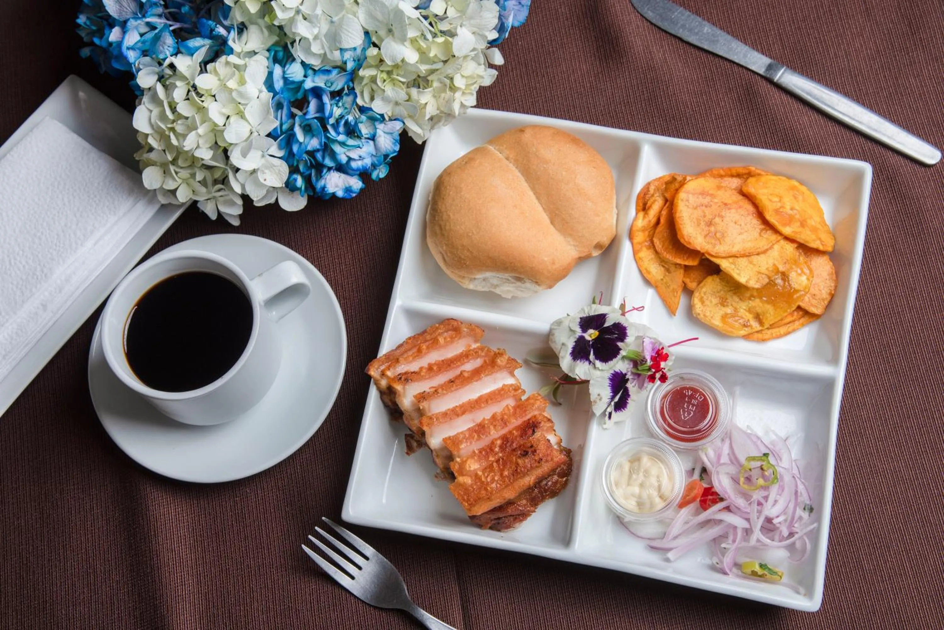 Restaurant/places to eat in Hotel Miramar