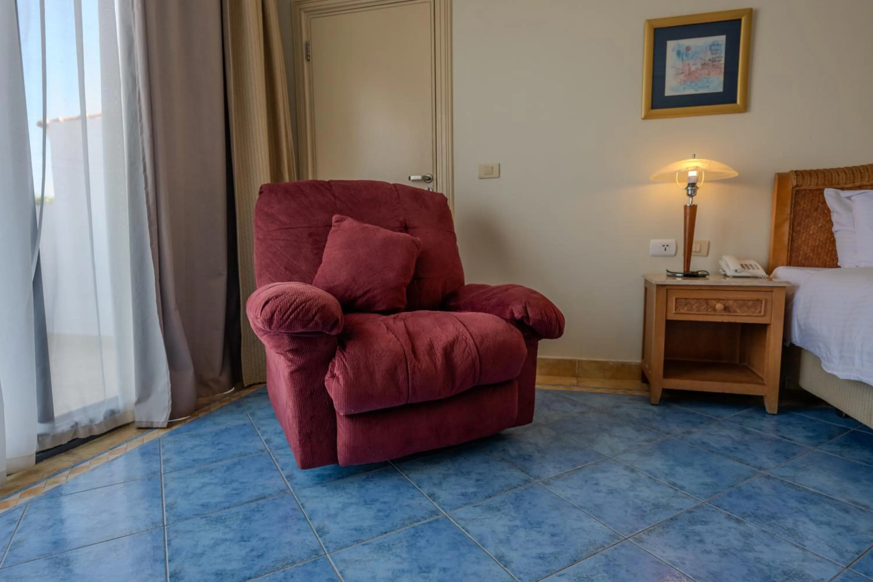 Seating area, Bed in Ecotel Dahab Bay View Resort