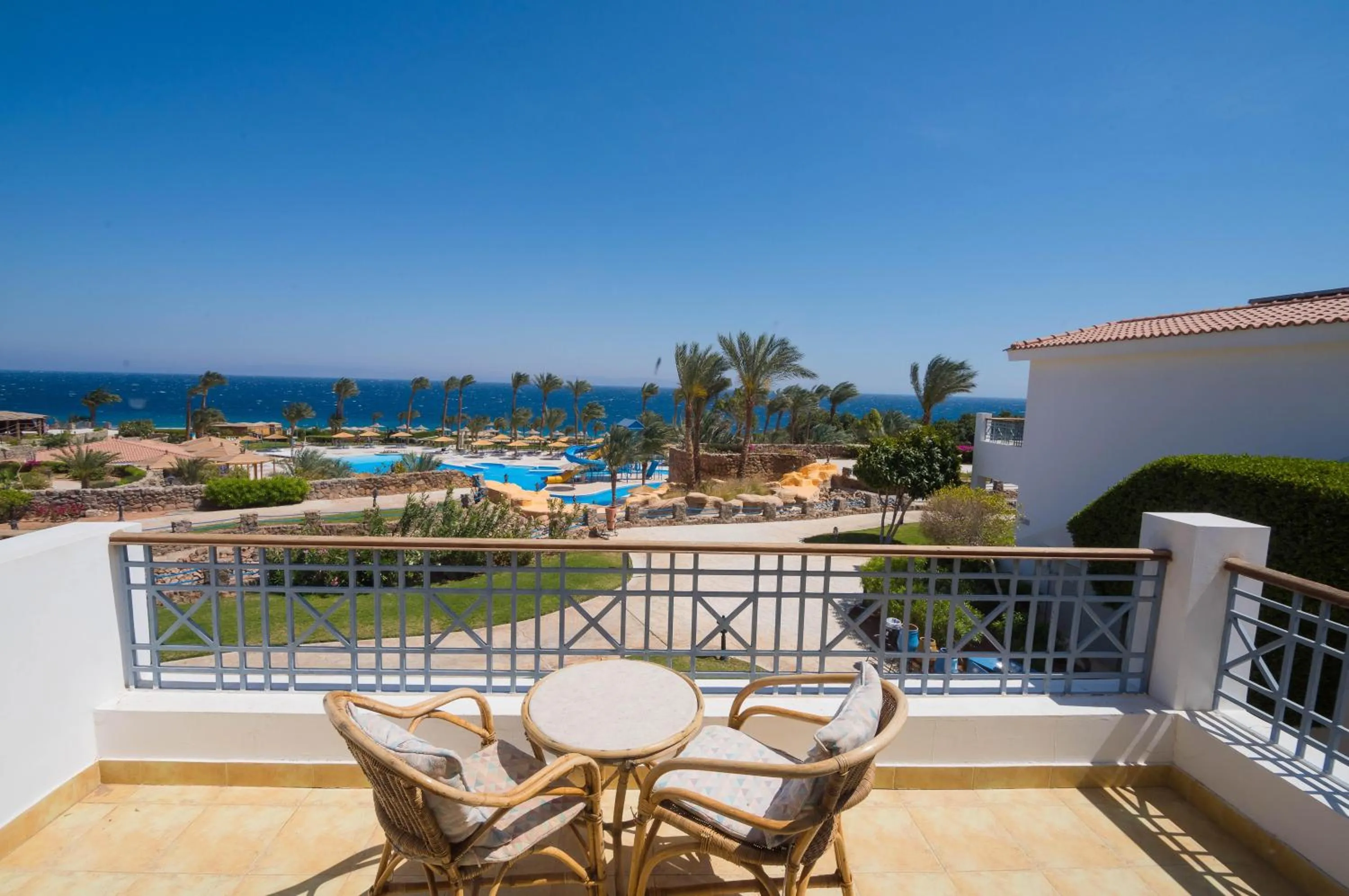 Photo of the whole room in Ecotel Dahab Bay View Resort