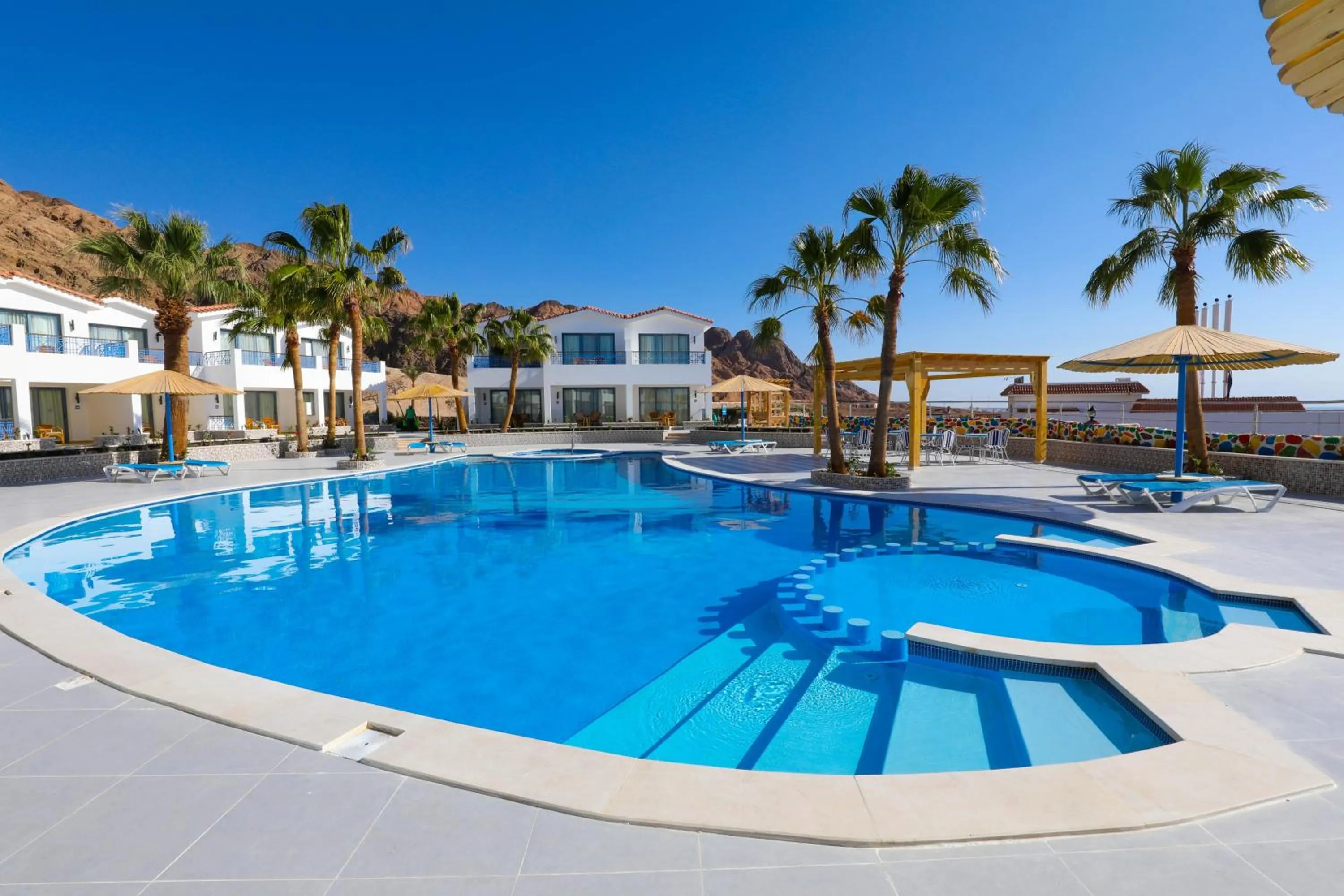 Swimming pool in Ecotel Dahab Bay View Resort