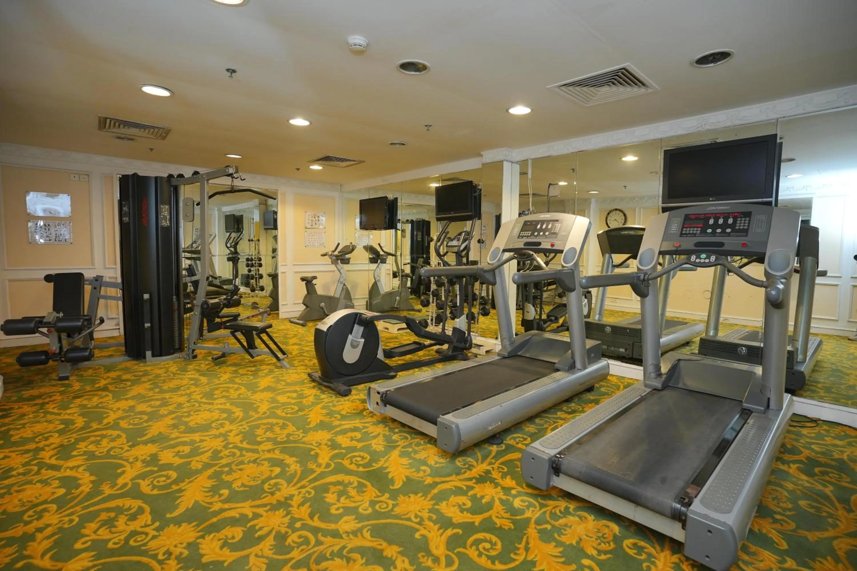 Fitness centre/facilities in Habitat Hotel All Suites - Jeddah
