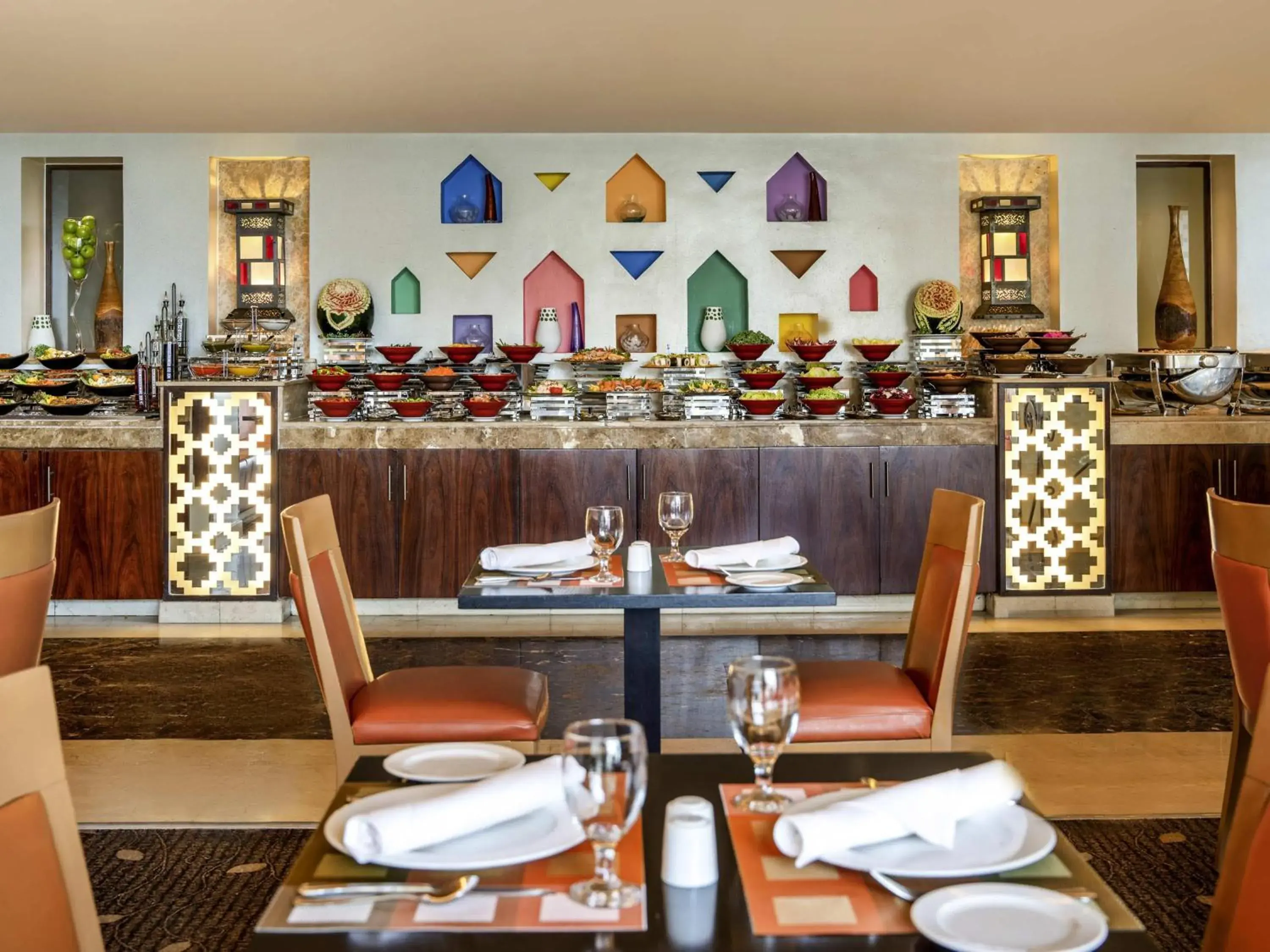 Restaurant/places to eat in Movenpick Hotel & Residences Hajar Tower Makkah Restaurant/places to eat in Movenpick Hotel & Residences Hajar Tower Makkah