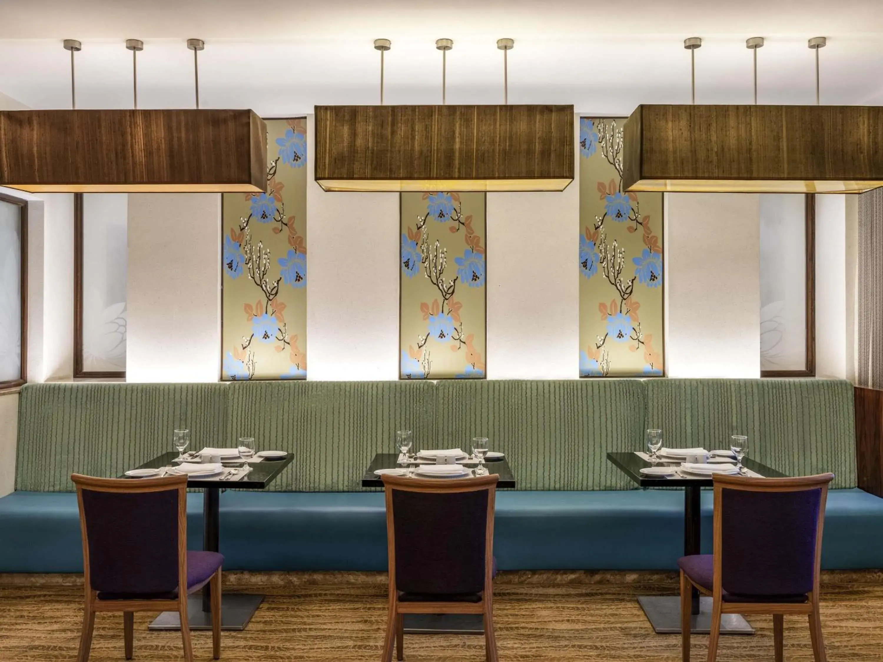 Restaurant/places to eat in Movenpick Hotel & Residences Hajar Tower Makkah Restaurant/places to eat in Movenpick Hotel & Residences Hajar Tower Makkah