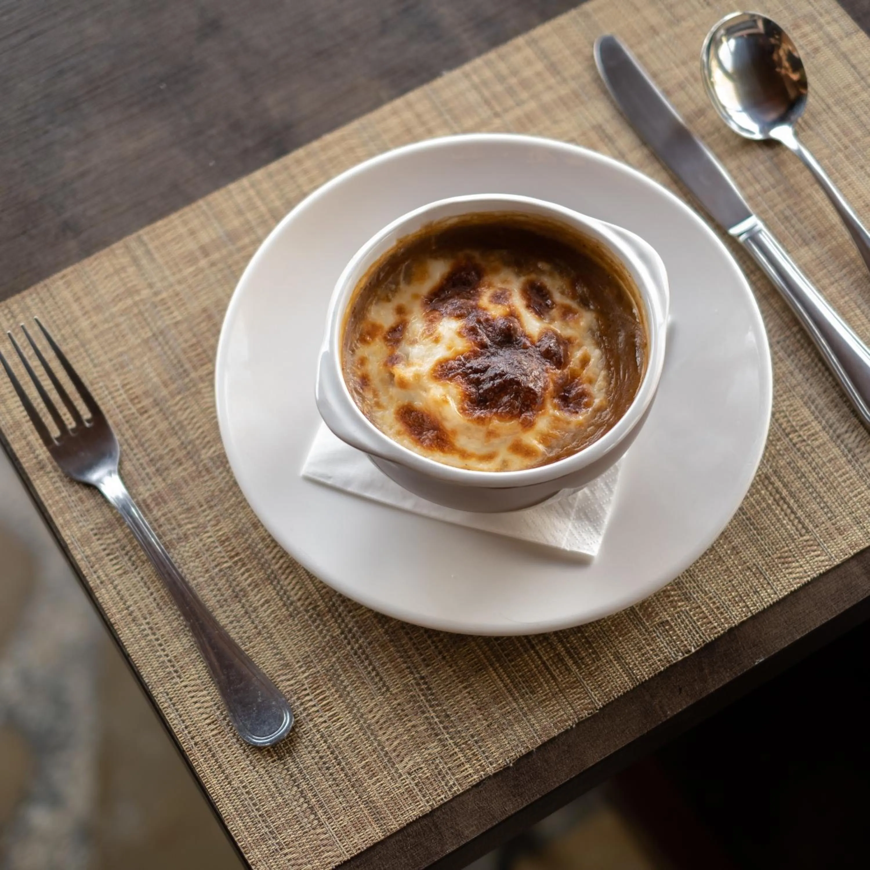 Restaurant/places to eat in Le Cedrus Hotel