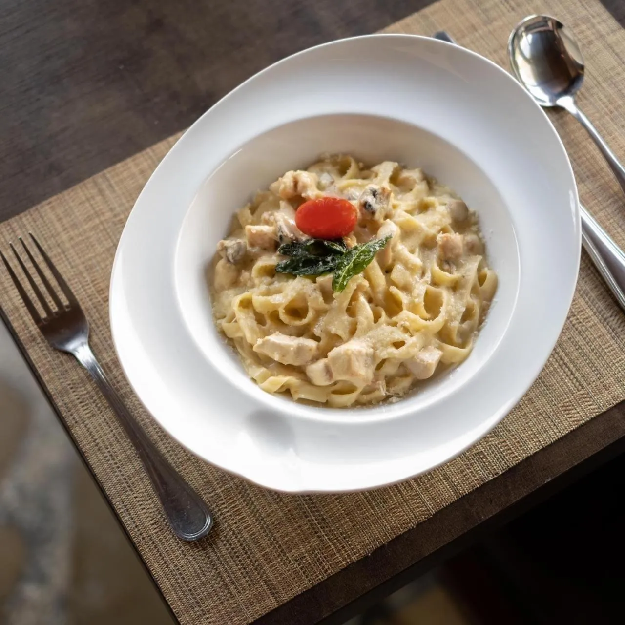 Restaurant/places to eat in Le Cedrus Hotel