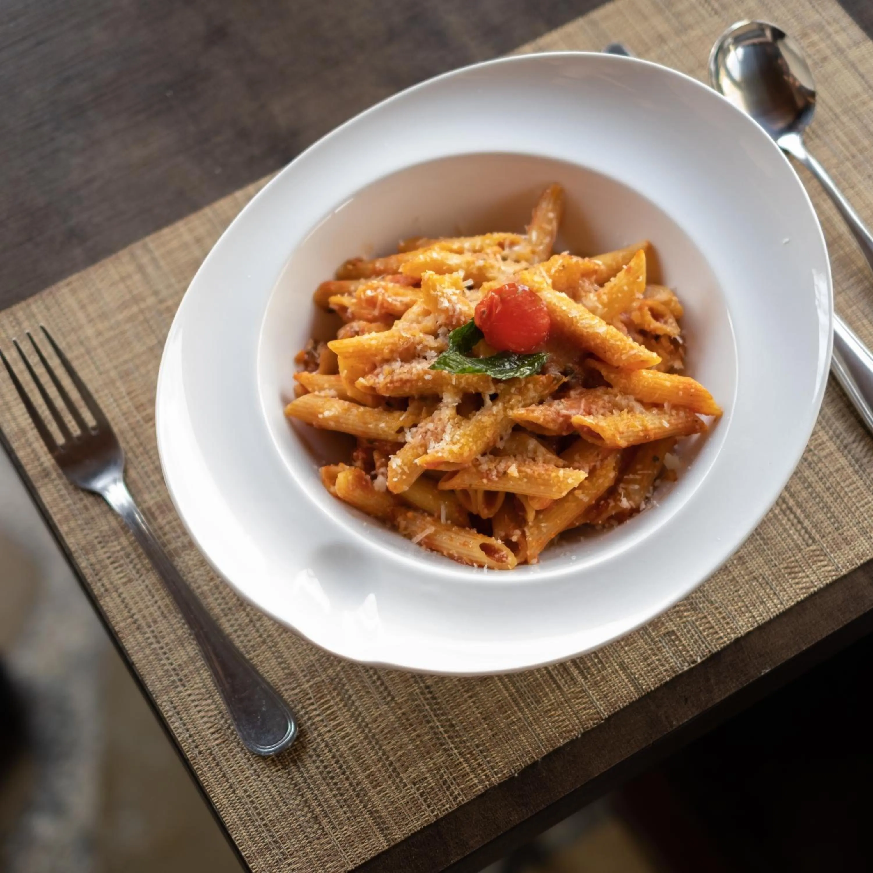 Restaurant/places to eat in Le Cedrus Hotel