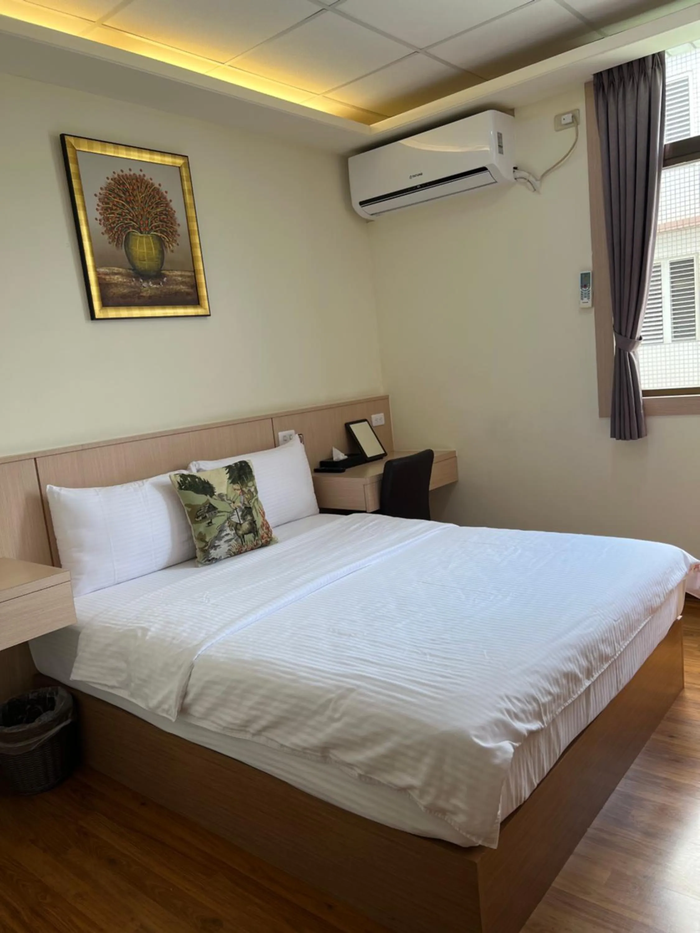 Bed in Oriental Hotel