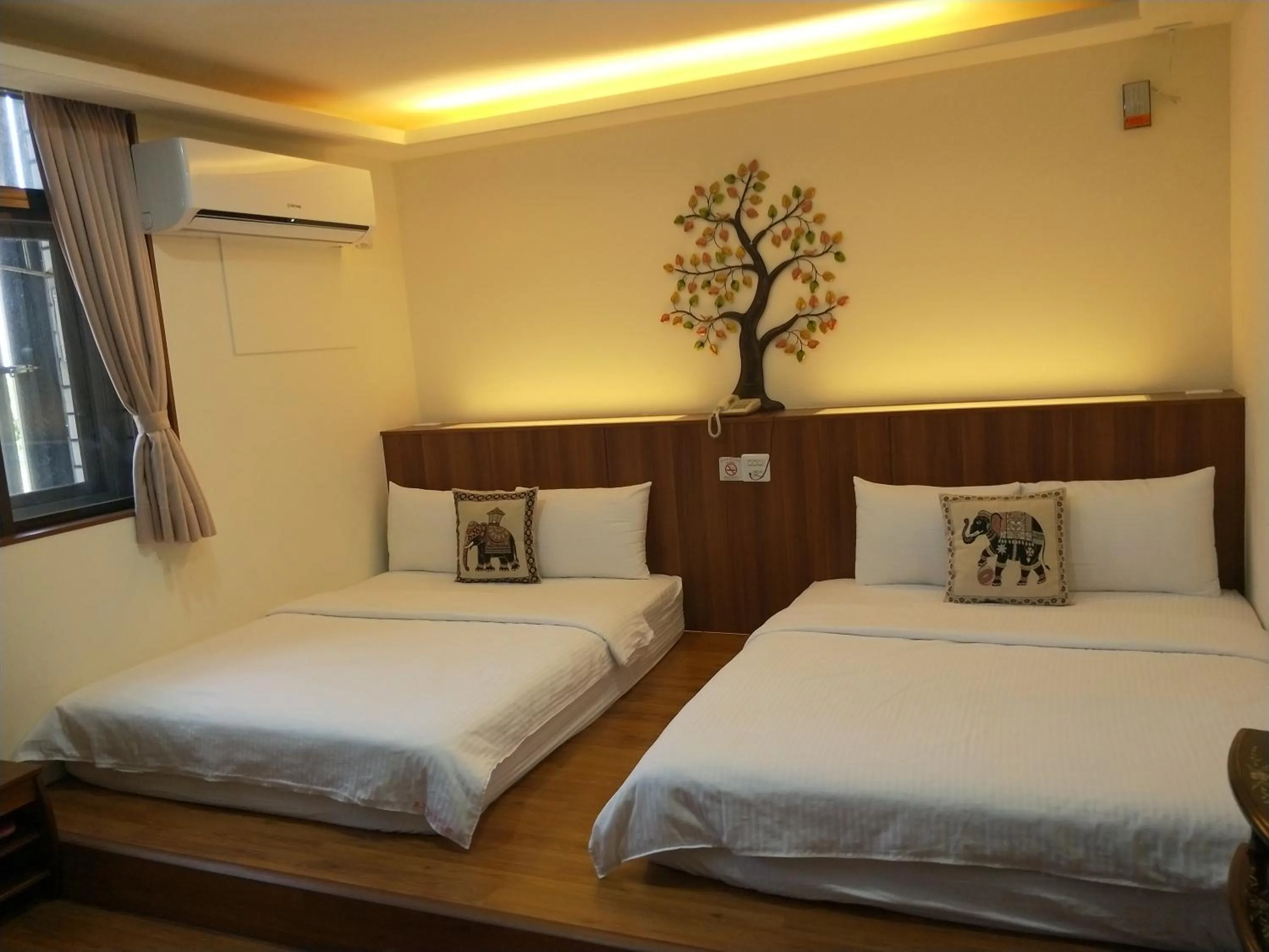 Bed in Oriental Hotel