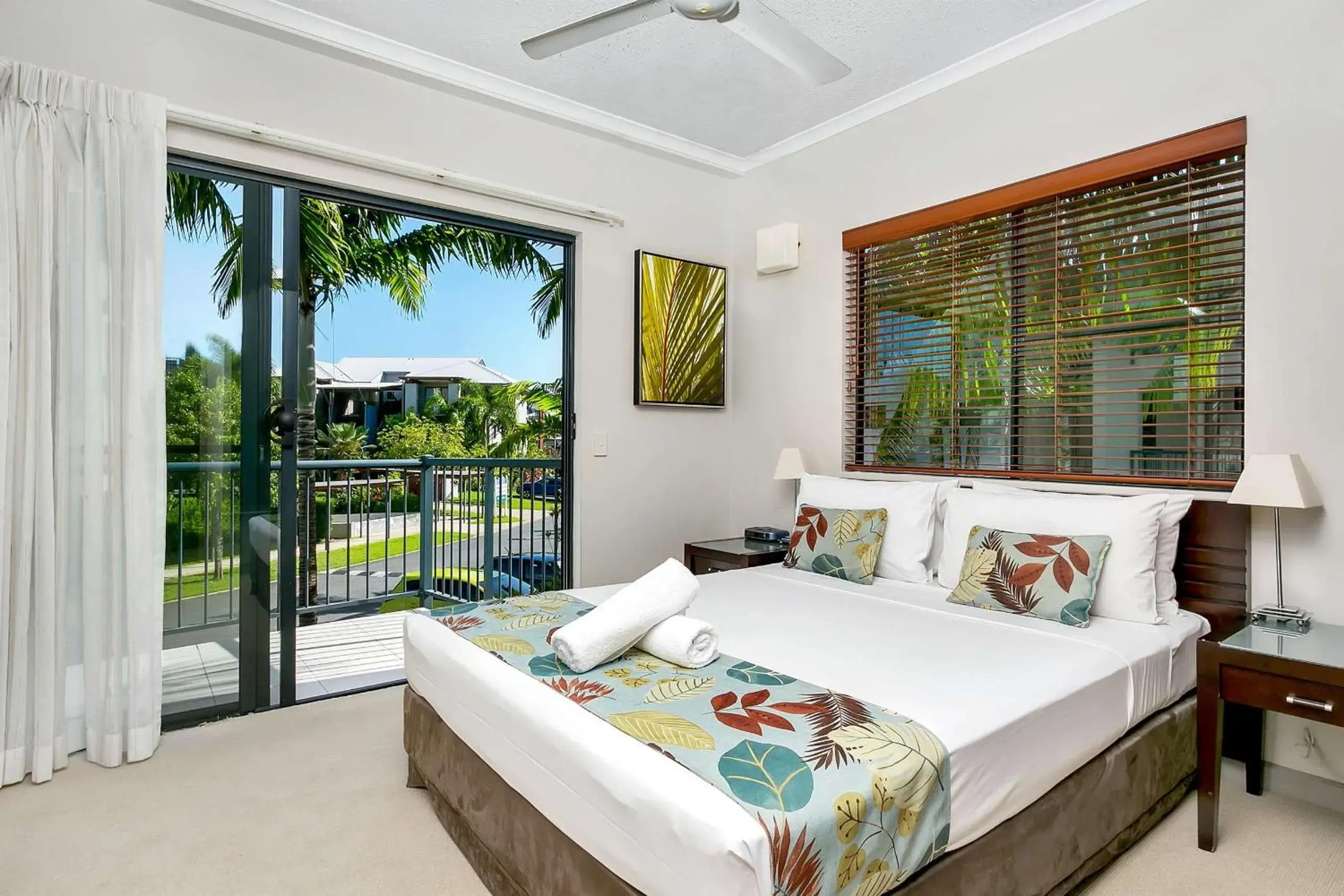 Bed in Blue Lagoon Resort Bed in Blue Lagoon Resort