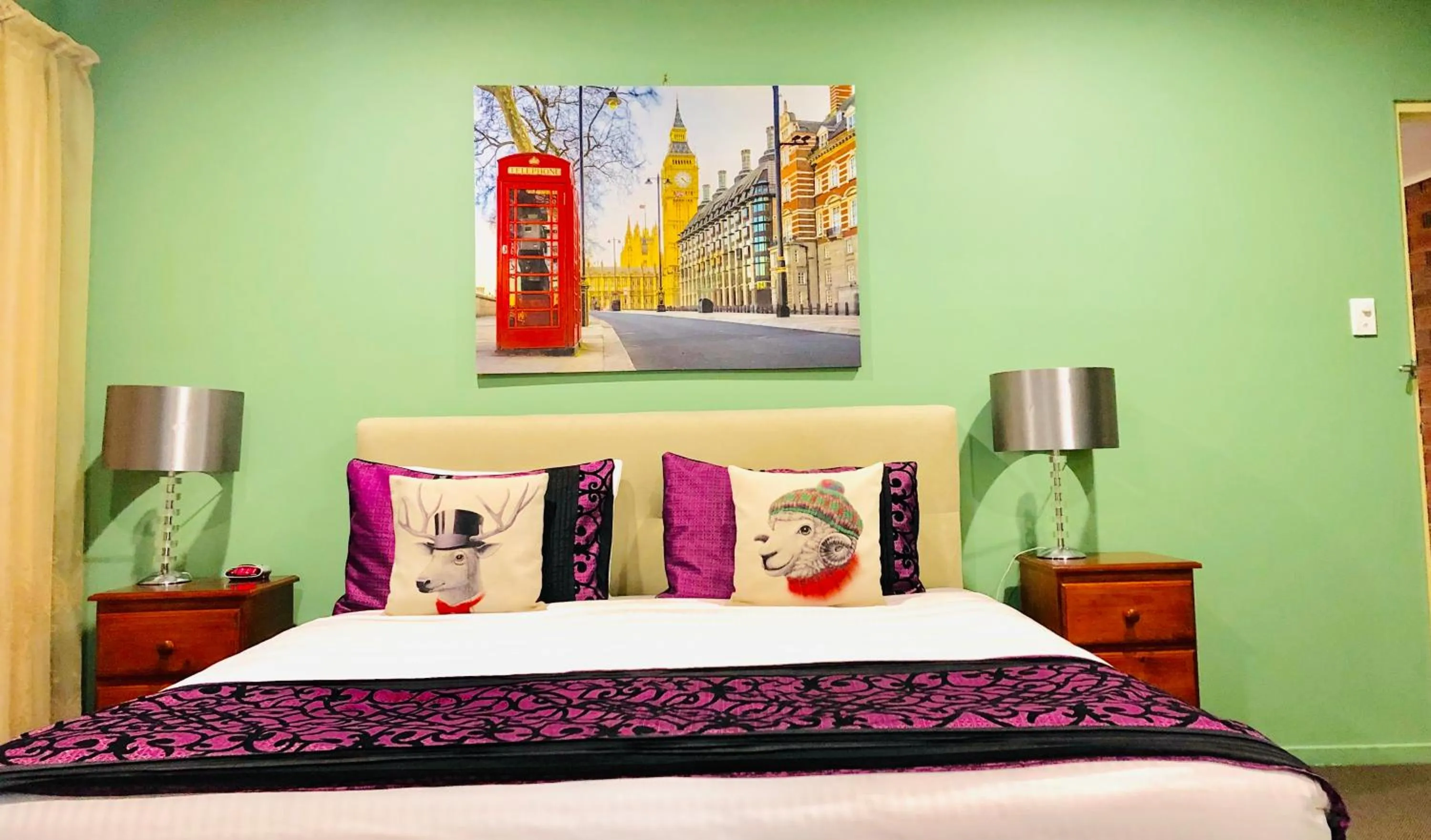 Bed in Aussie Rest Motel