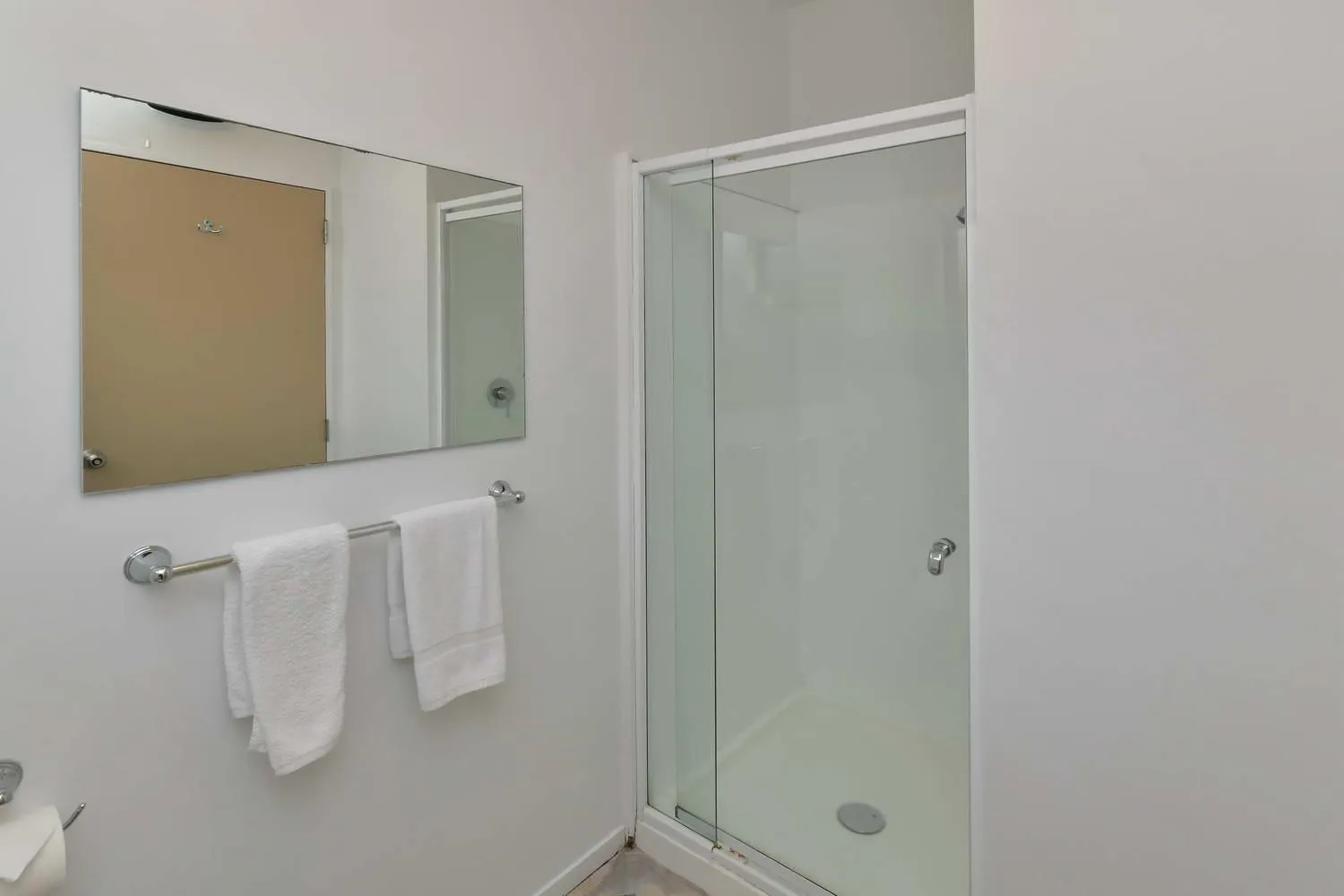 Shower in Wayside Motel