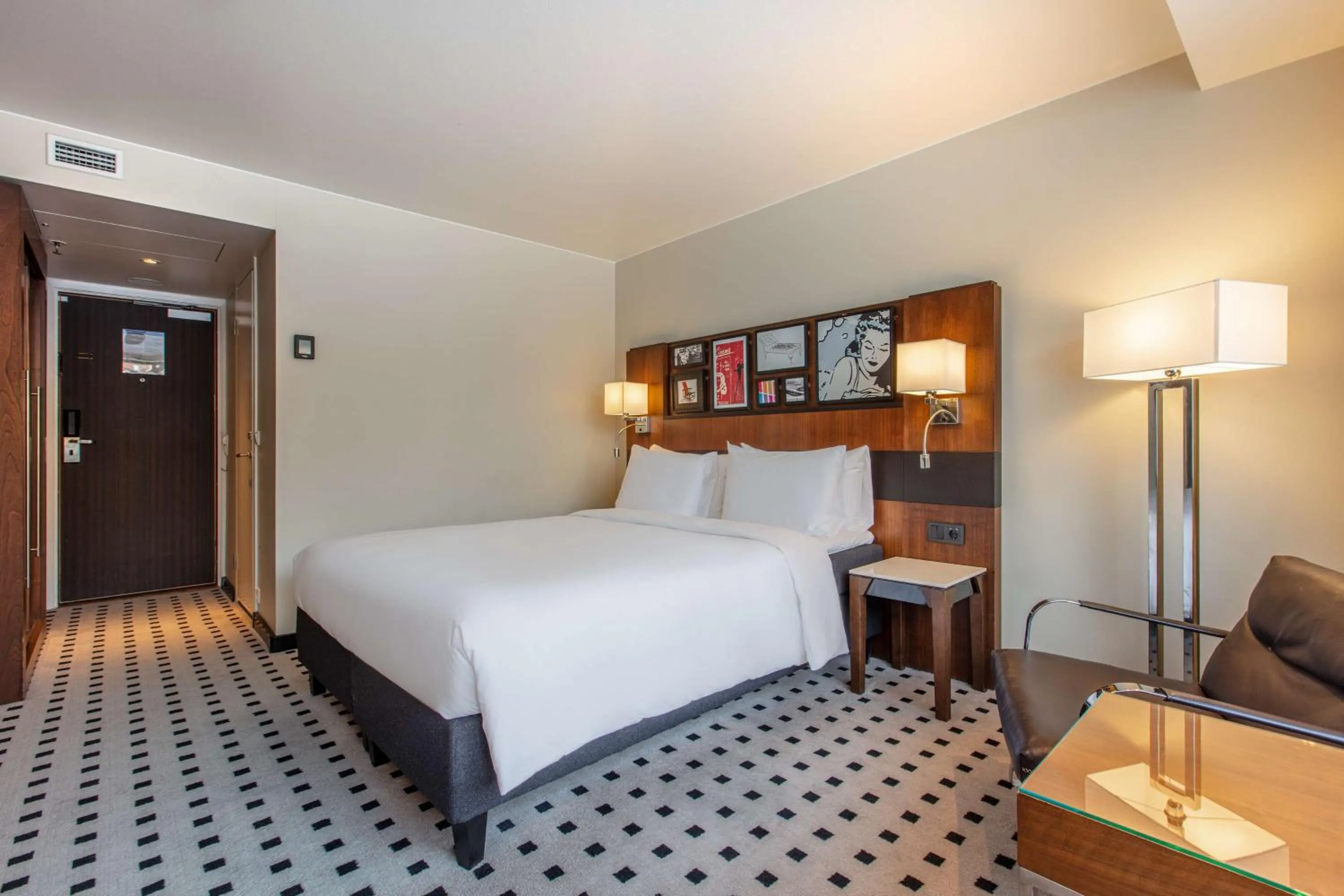 Bedroom, Bed in Radisson Blu Scandinavia Hotel, Oslo