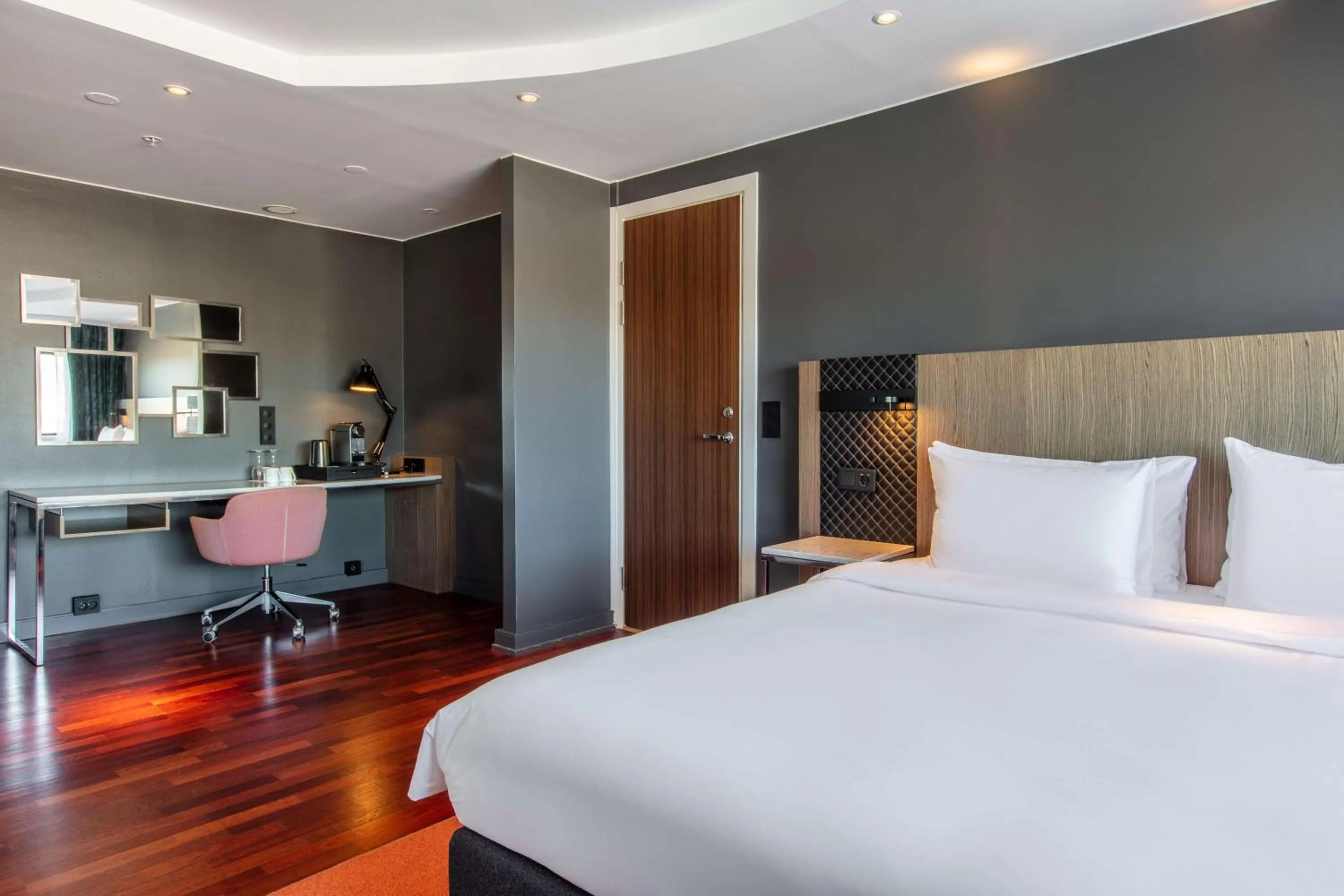 Photo of the whole room, Bed in Radisson Blu Scandinavia Hotel, Oslo