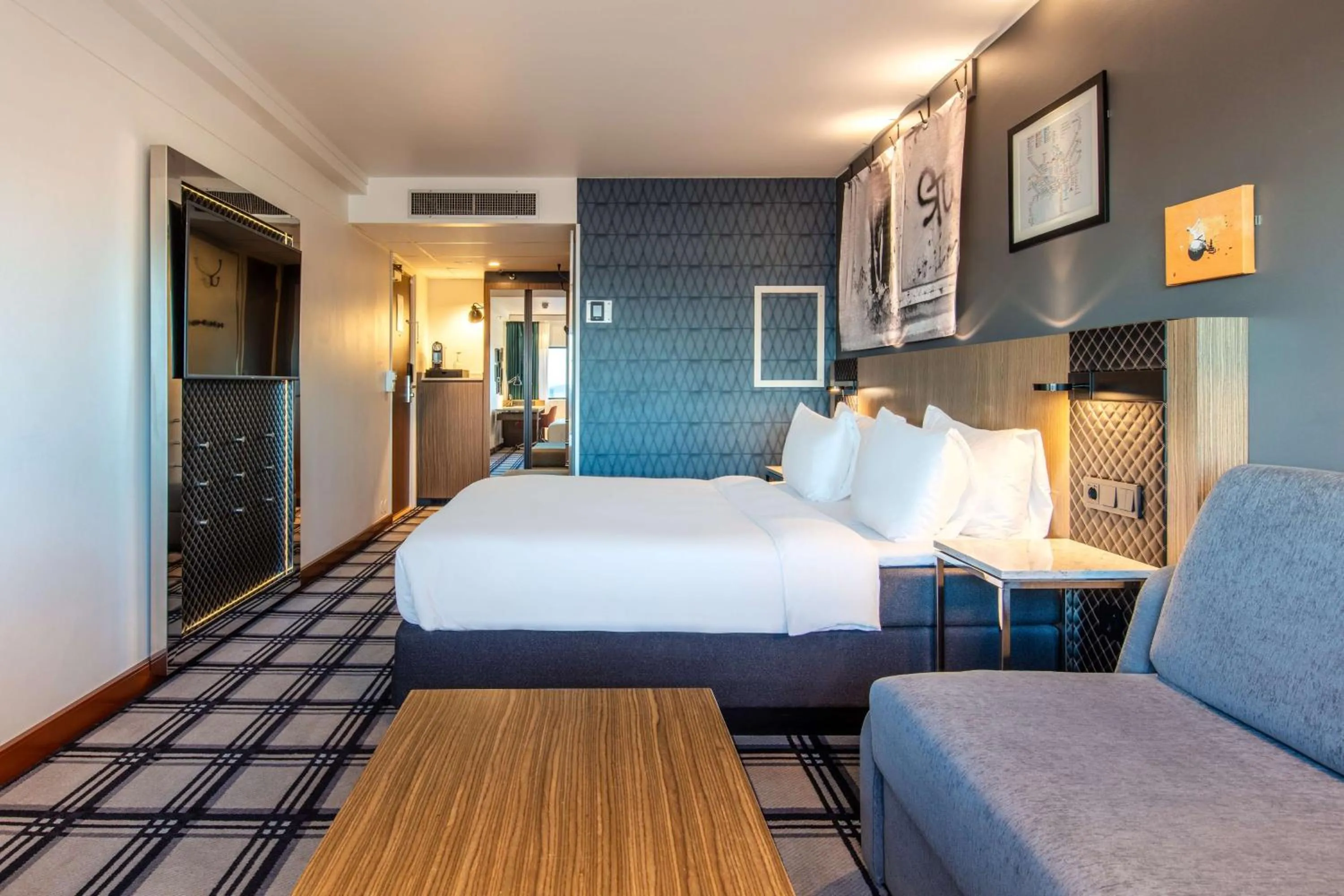 Bedroom, Bed in Radisson Blu Scandinavia Hotel, Oslo