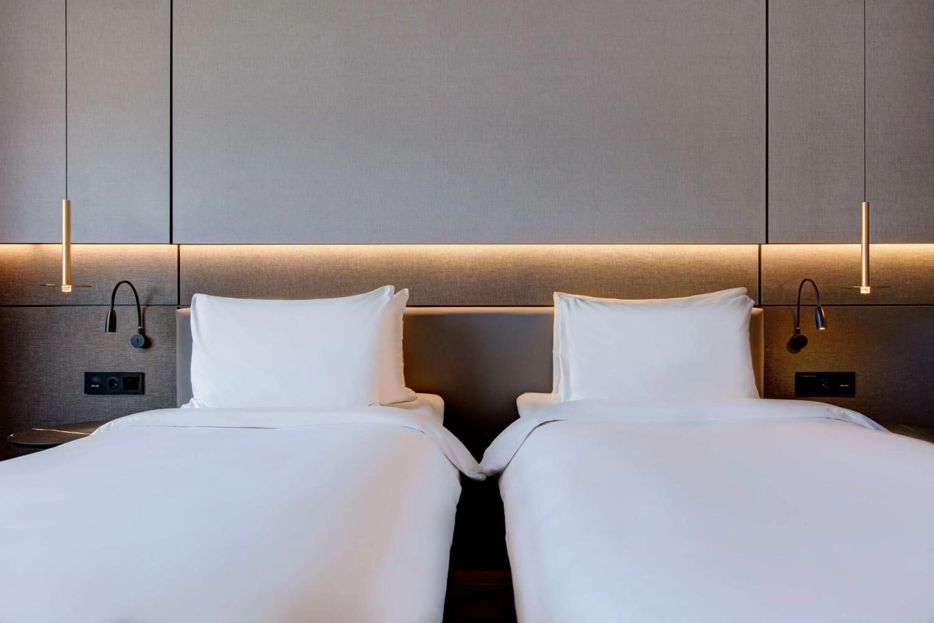 Bedroom, Bed in Radisson Blu Scandinavia Hotel, Oslo