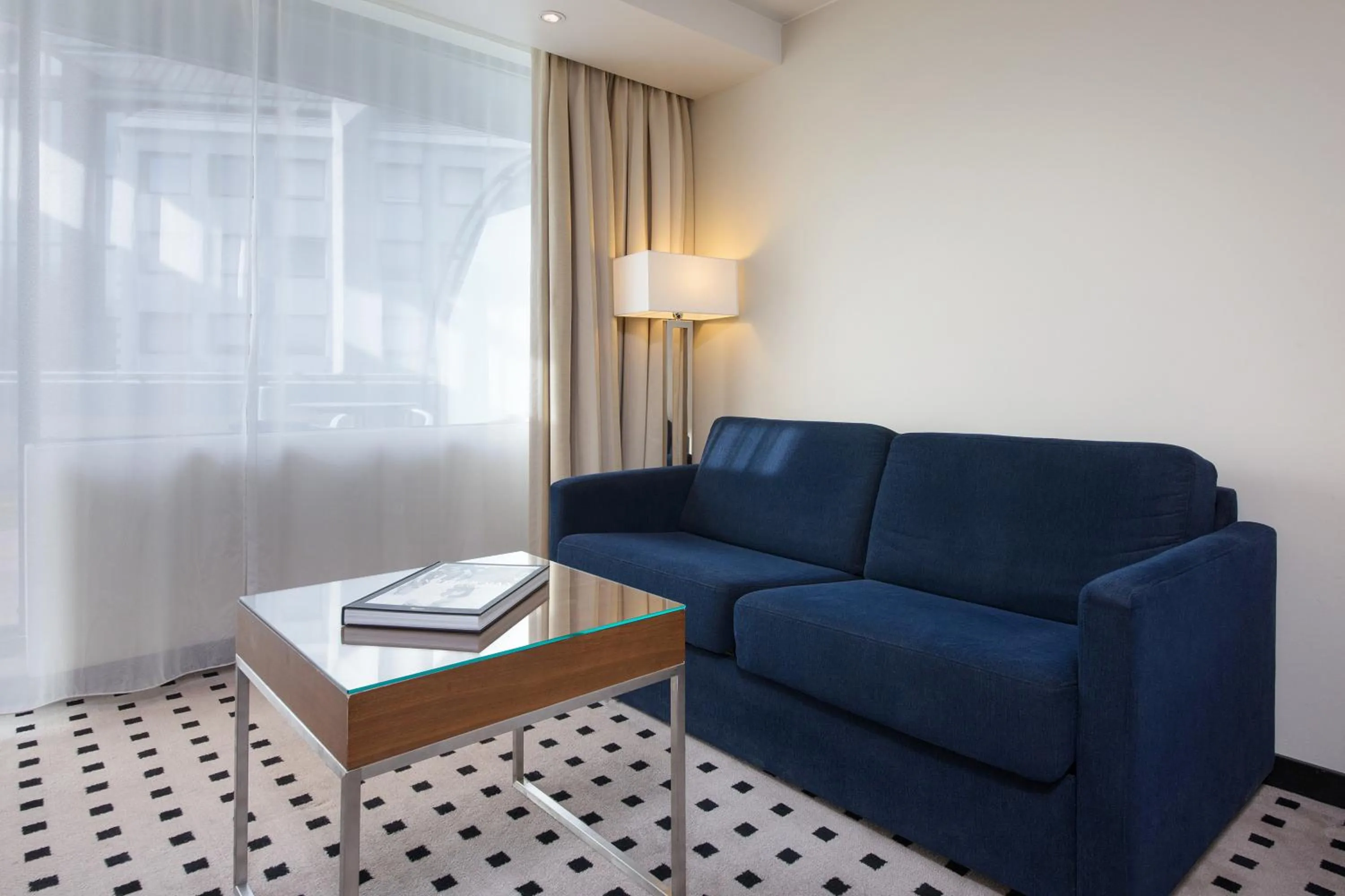 Living room in Radisson Blu Scandinavia Hotel, Oslo