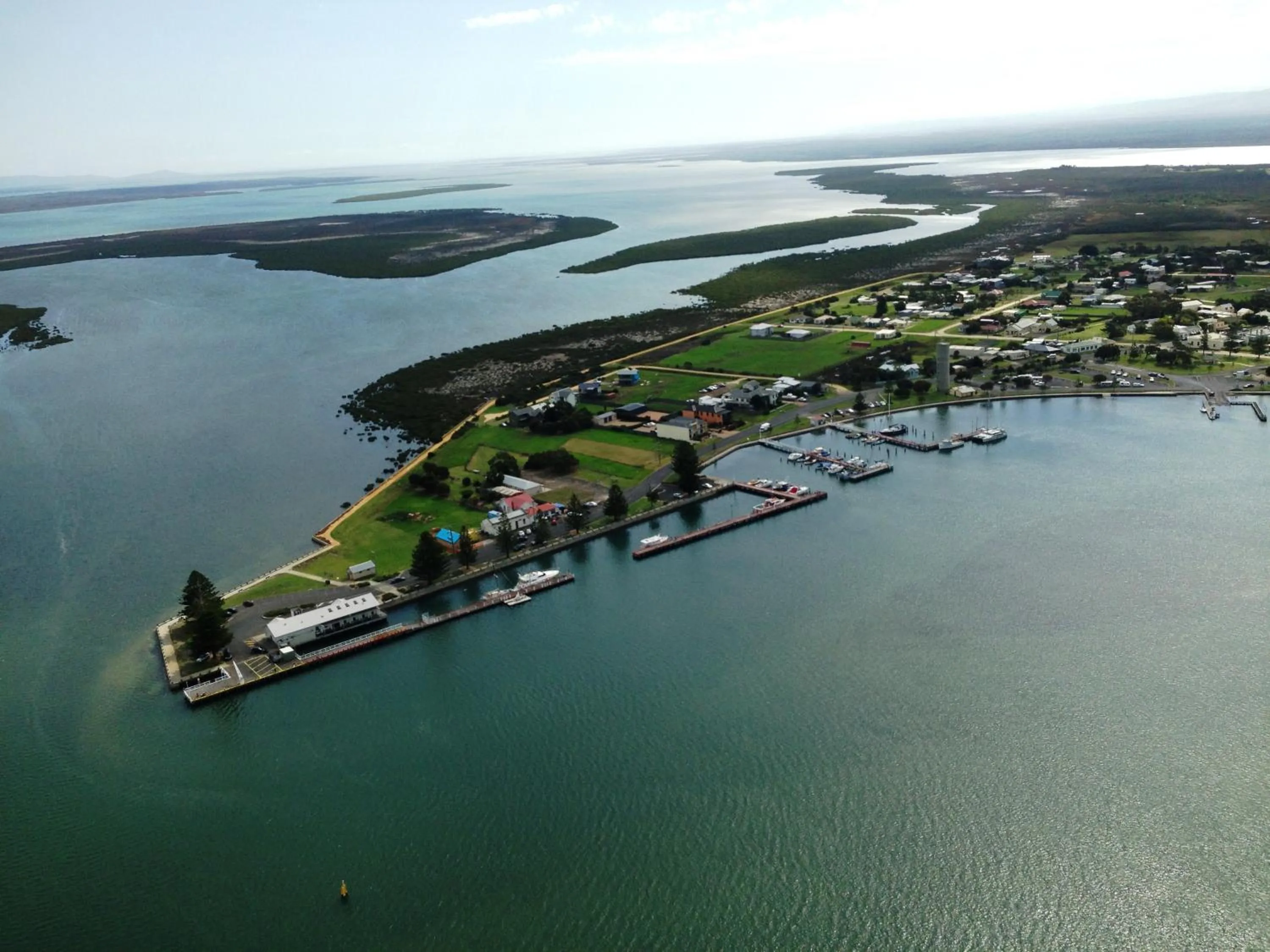 Restaurant/places to eat in Port Albert Motel