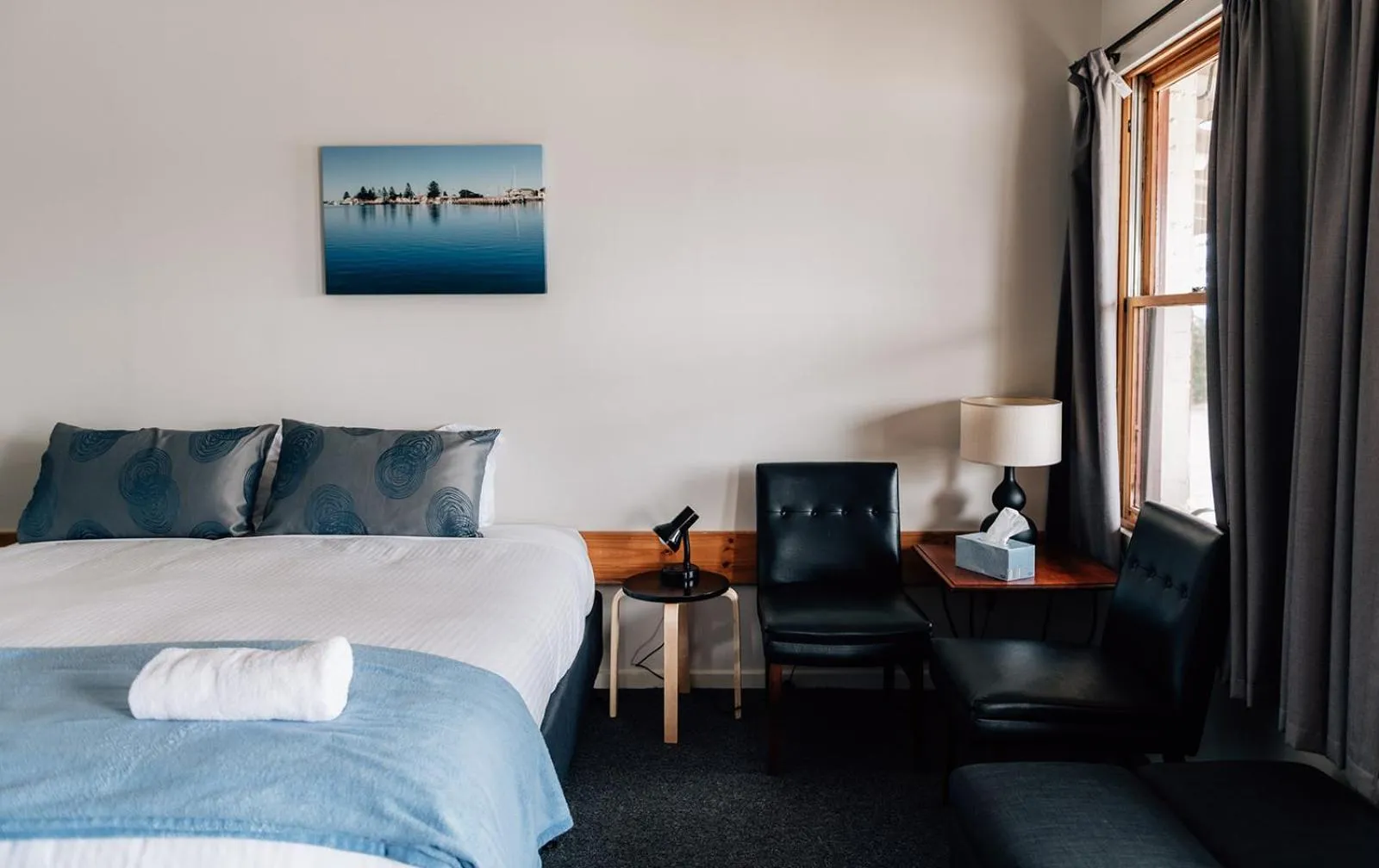 Bed in Port Albert Motel