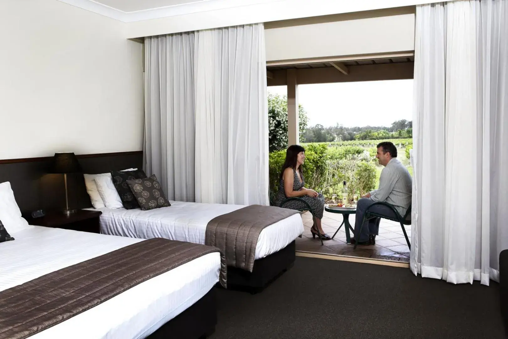 People, Bed in Harrigan's Hunter Valley People, Bed in Harrigan's Hunter Valley
