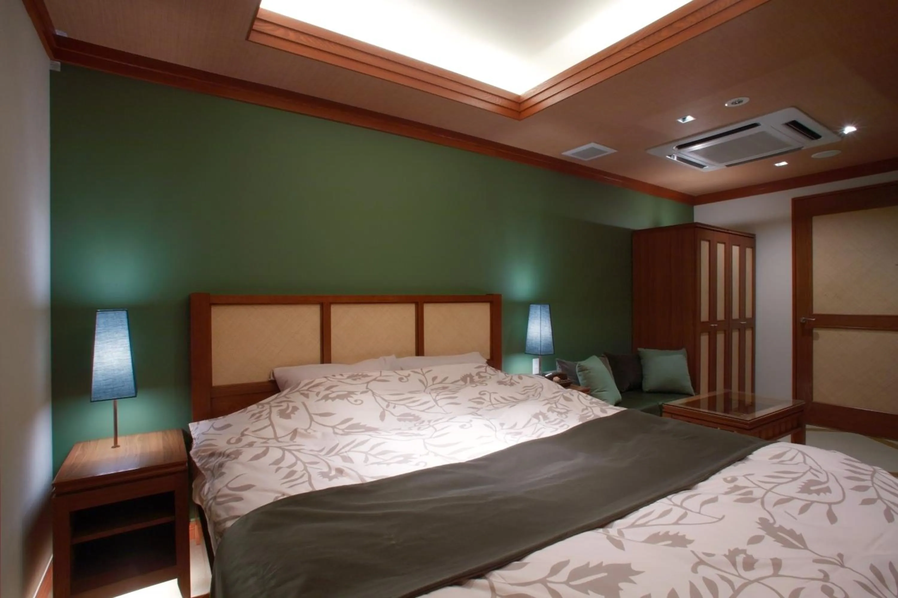 Photo of the whole room, Bed in Hotel Water Gate Tokuyama adult only