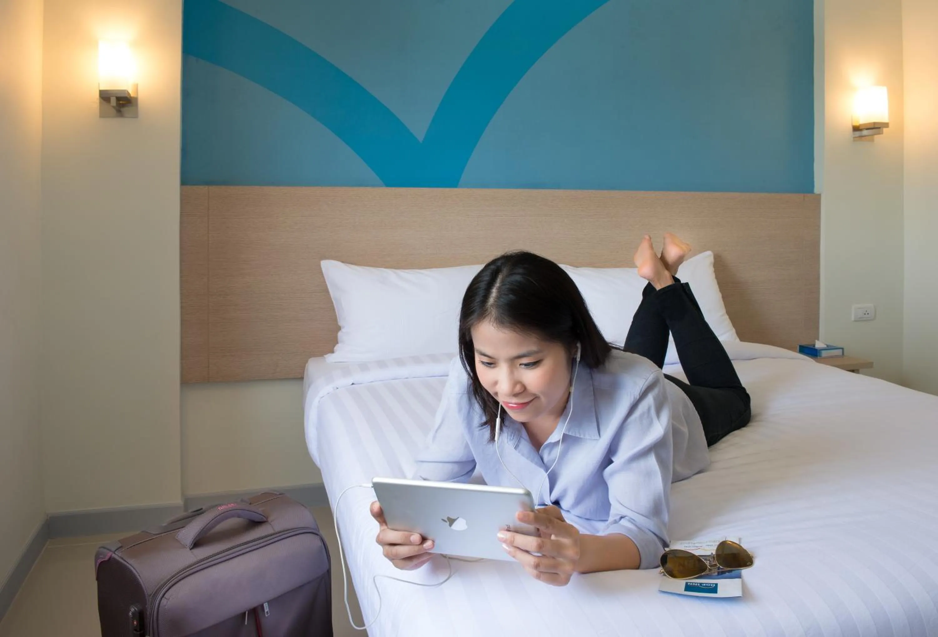 Bedroom, Bed in Hop Inn Hotel Makati Avenue Manila