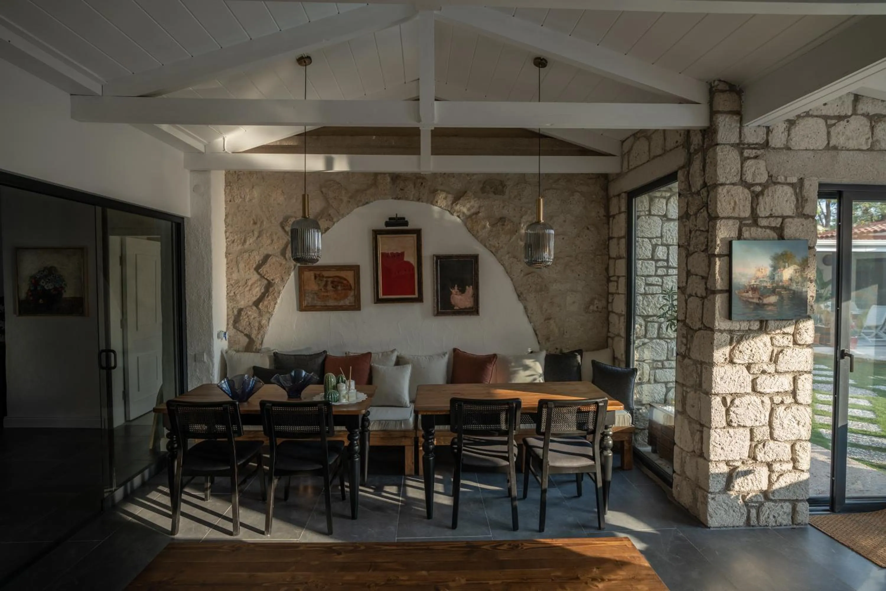 Restaurant/places to eat in Sedirli Ev