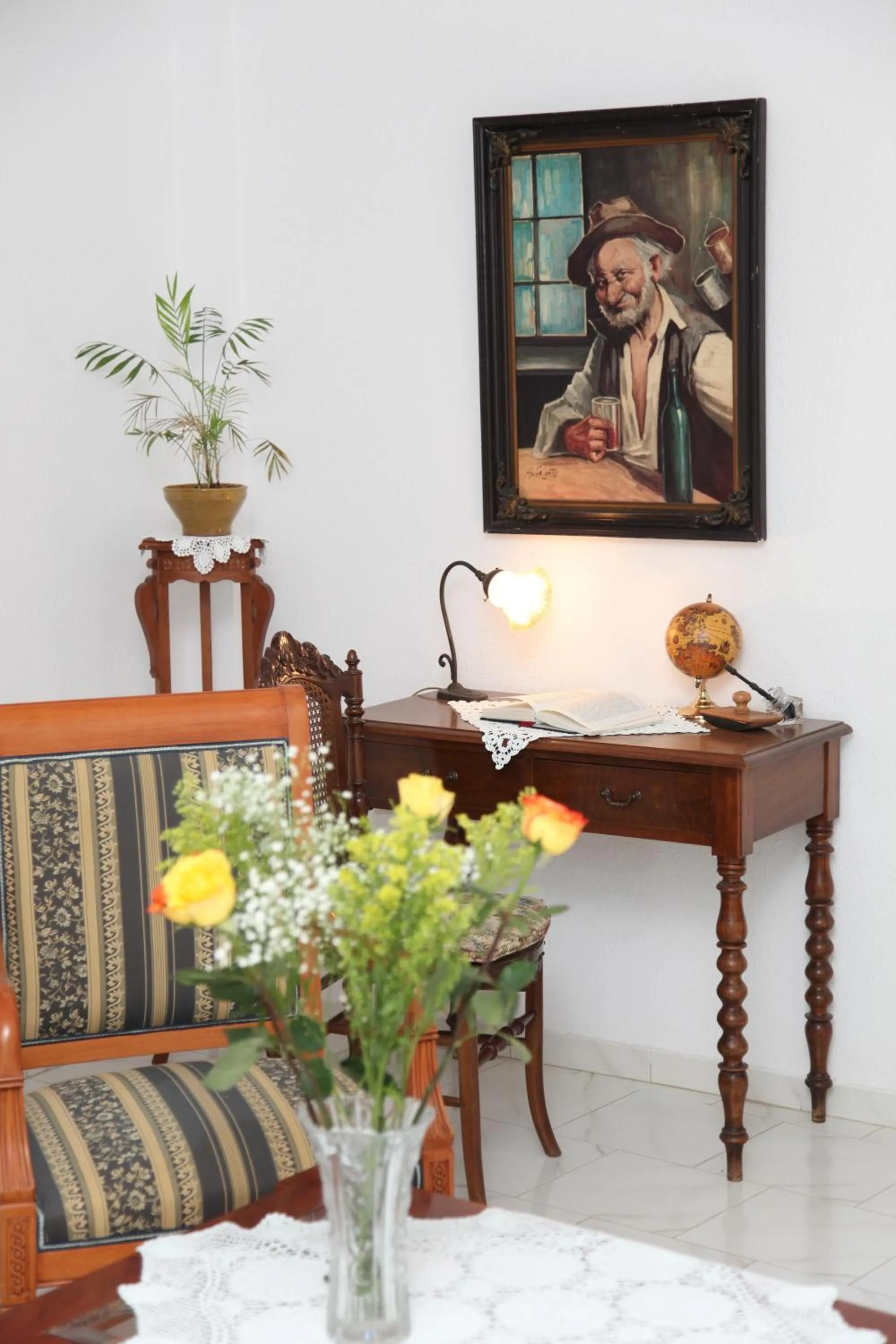 Communal lounge/ TV room in Maistrali