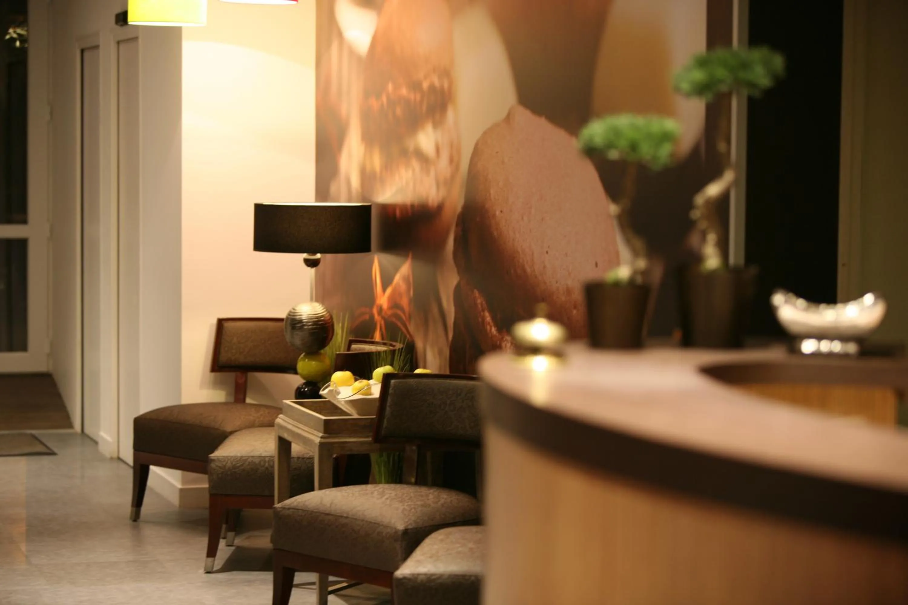 Lounge or bar in Hôtel Normandie Spa