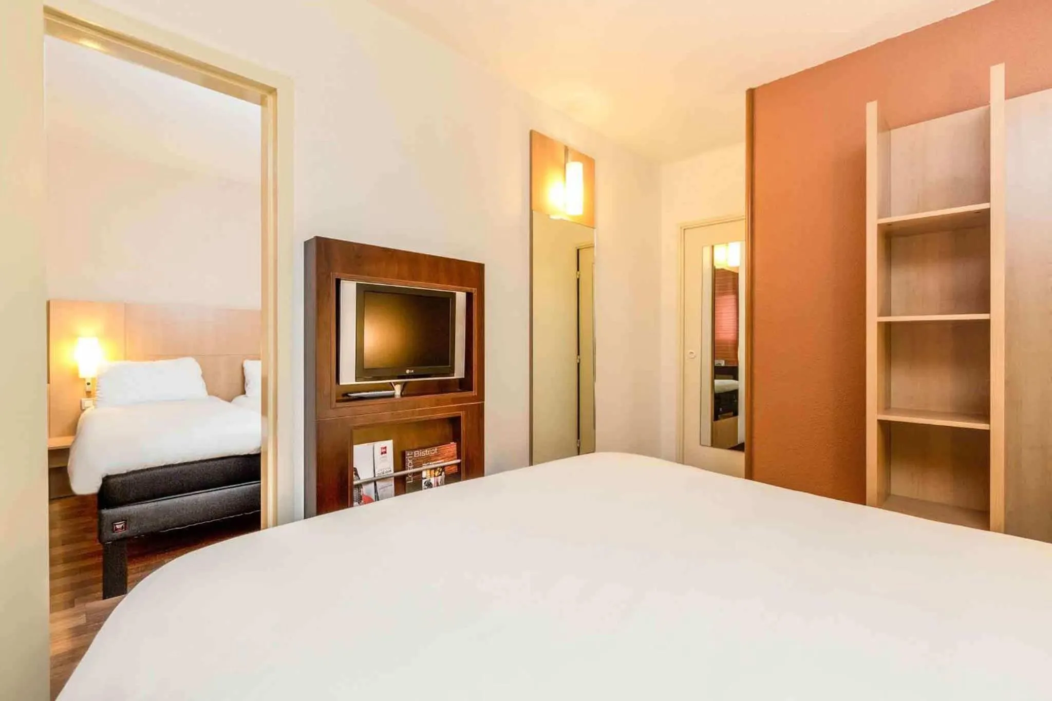 Decorative detail, Bed in ibis Saint-Die