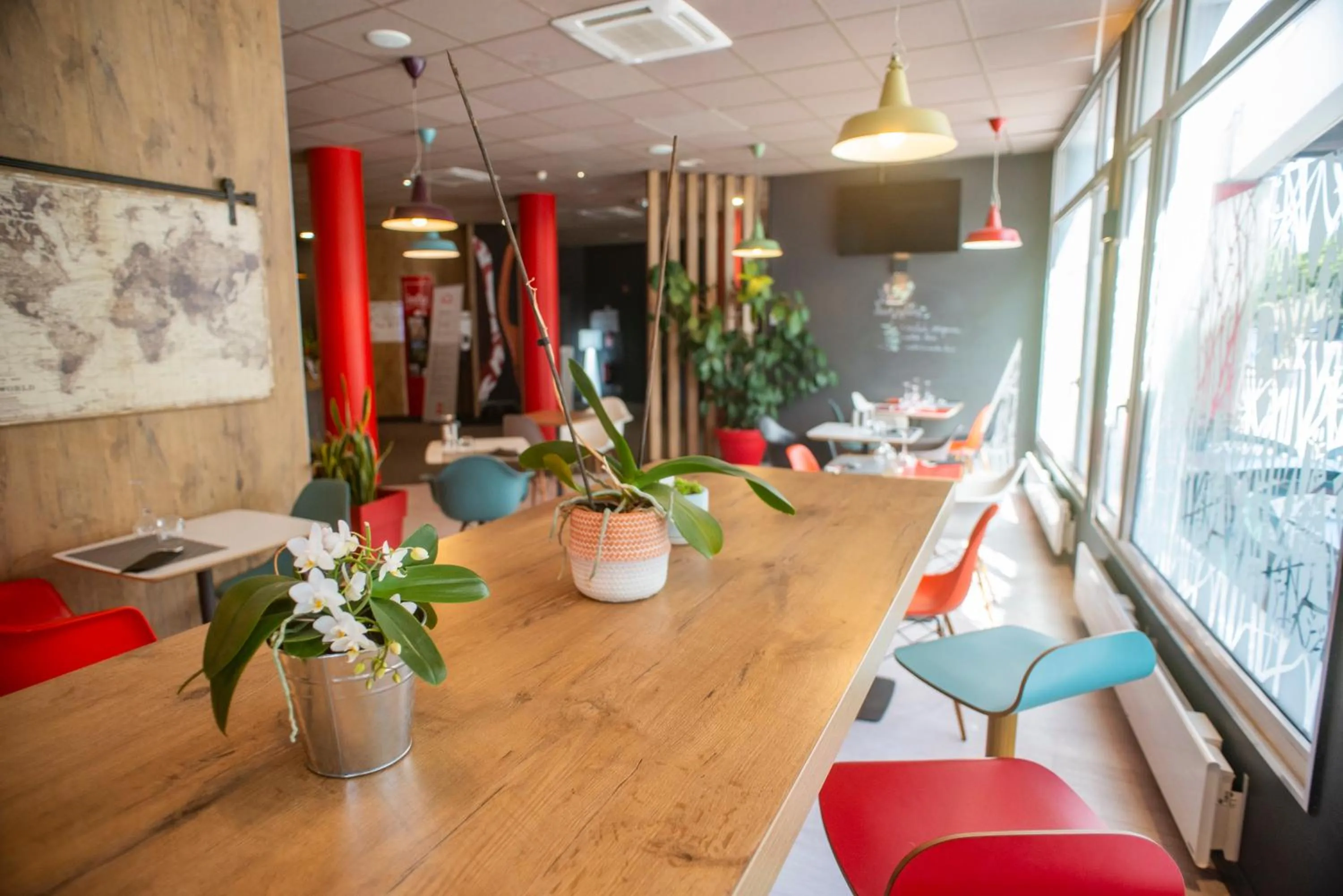 Restaurant/places to eat in ibis Saint-Die