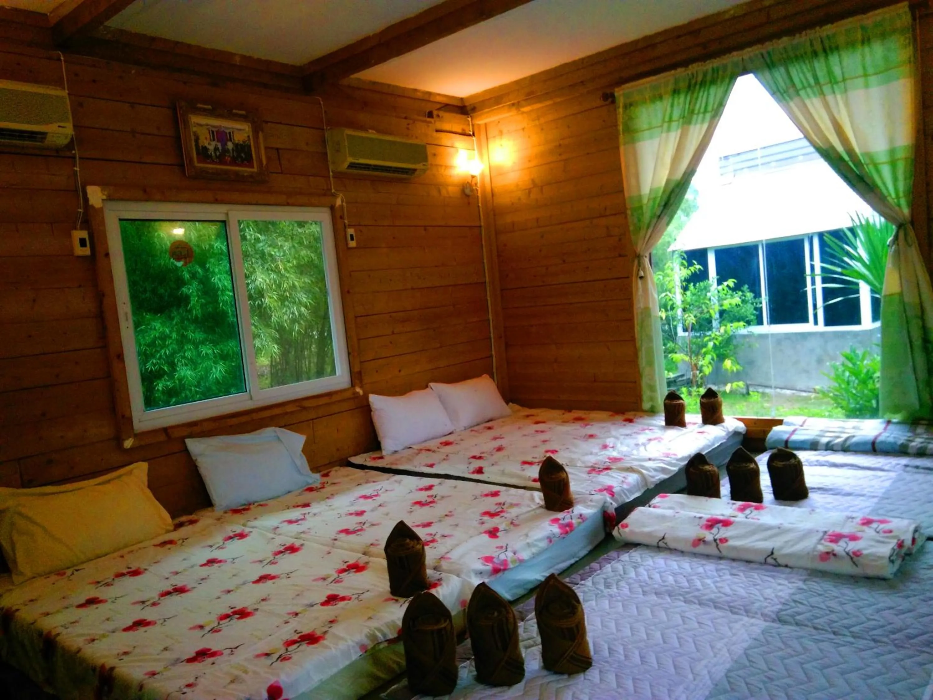Bed in Saengcha Farm Resort