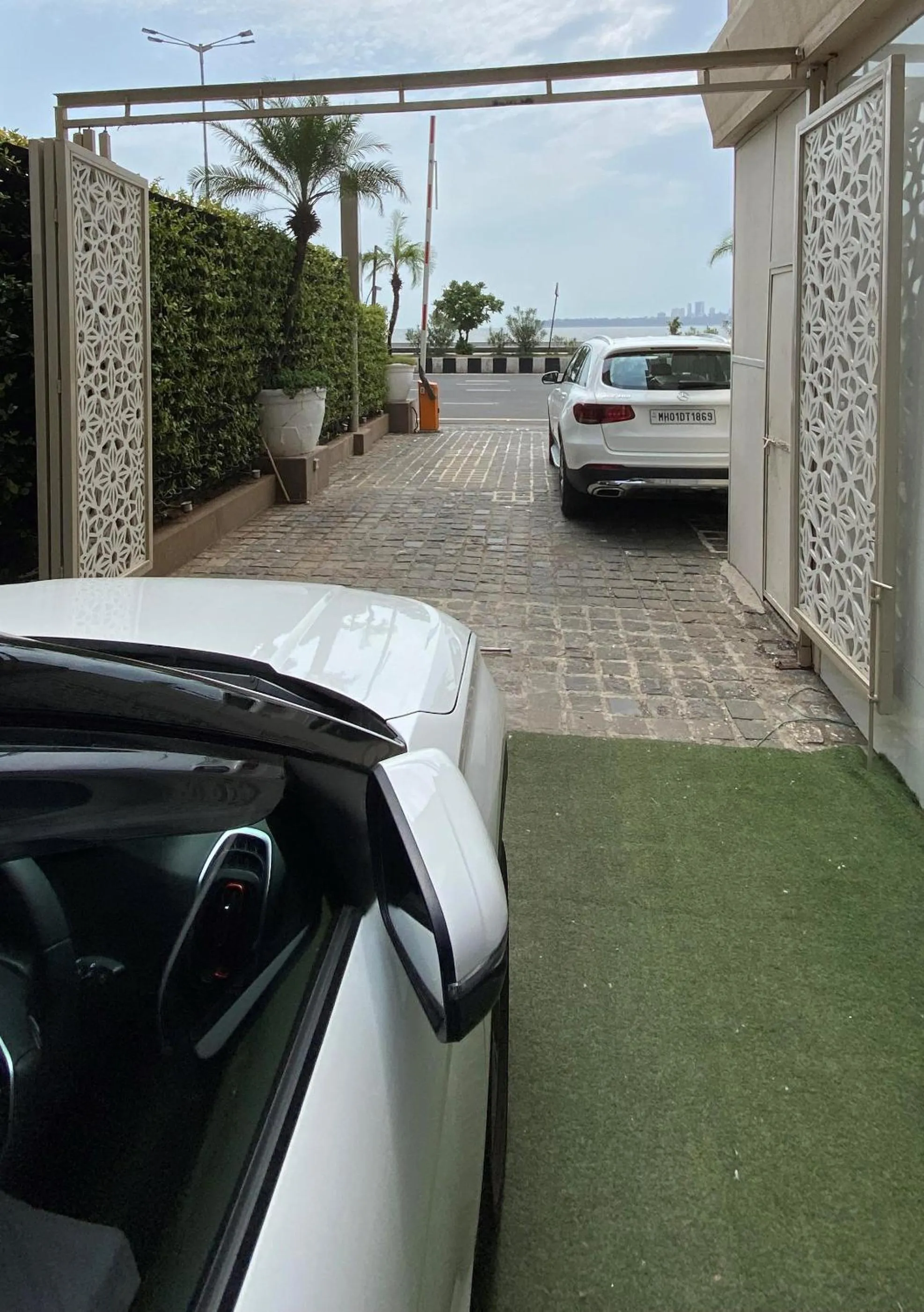 Parking in InterContinental Marine Drive Mumbai by IHG