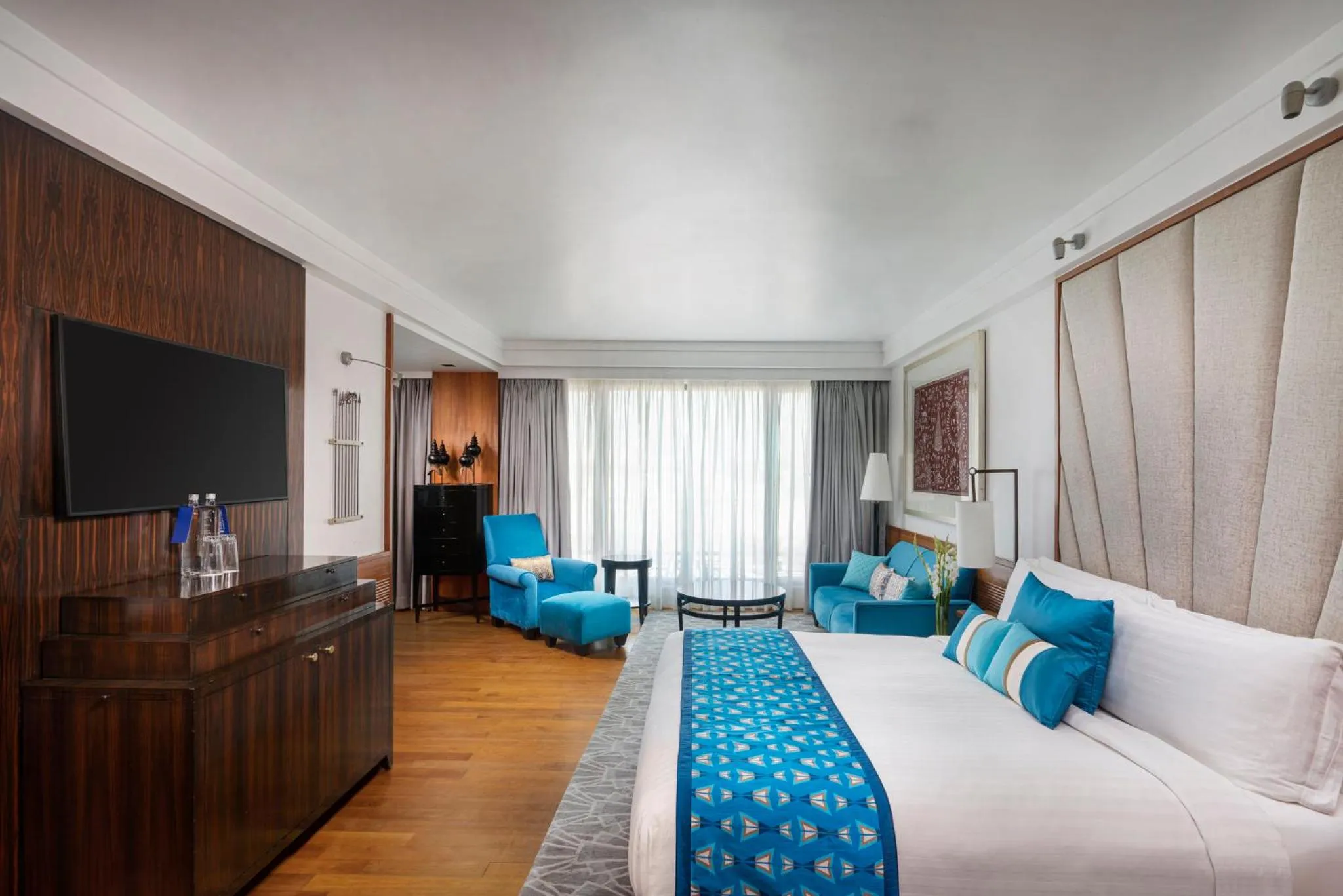 Photo of the whole room, Bed in InterContinental Marine Drive Mumbai by IHG