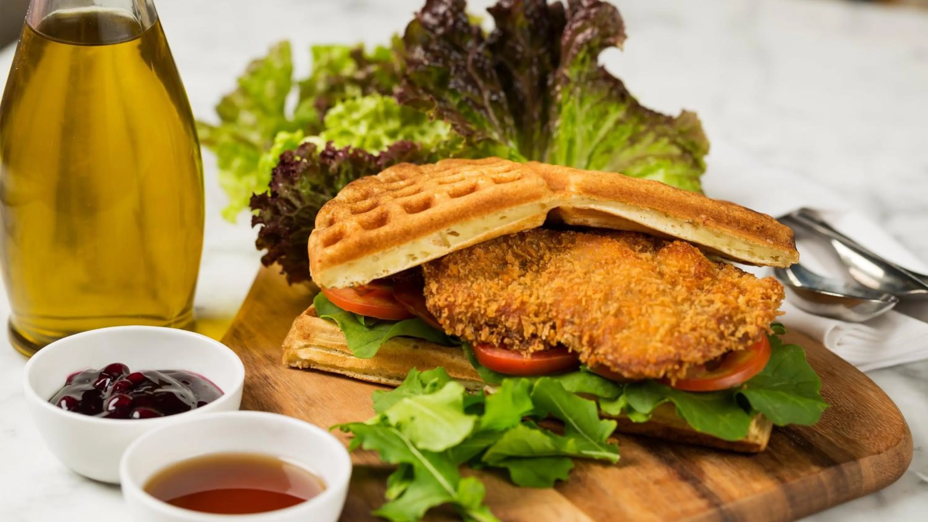 Restaurant/places to eat in InterContinental Marine Drive Mumbai by IHG