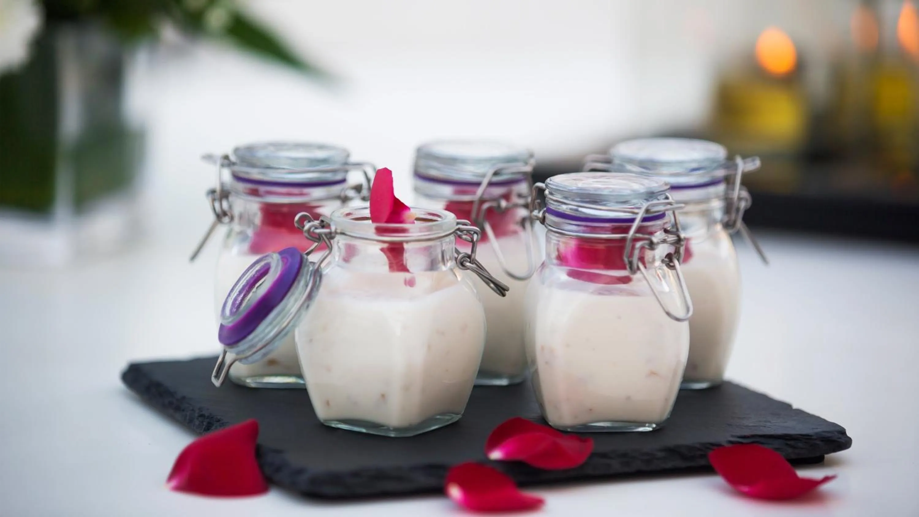 Photo of the whole room in InterContinental Marine Drive Mumbai by IHG