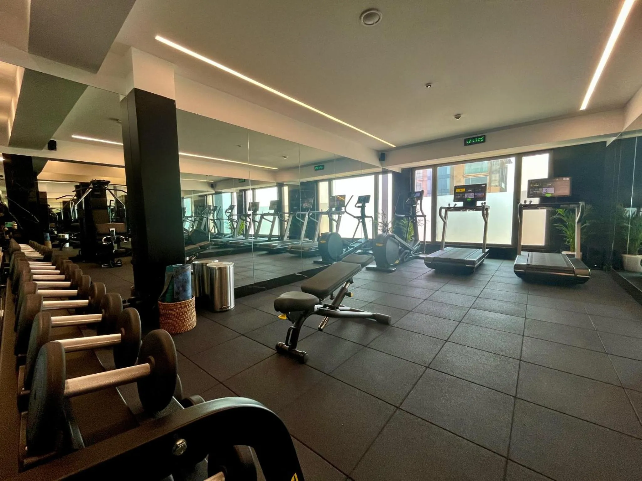 Fitness centre/facilities in InterContinental Marine Drive Mumbai by IHG