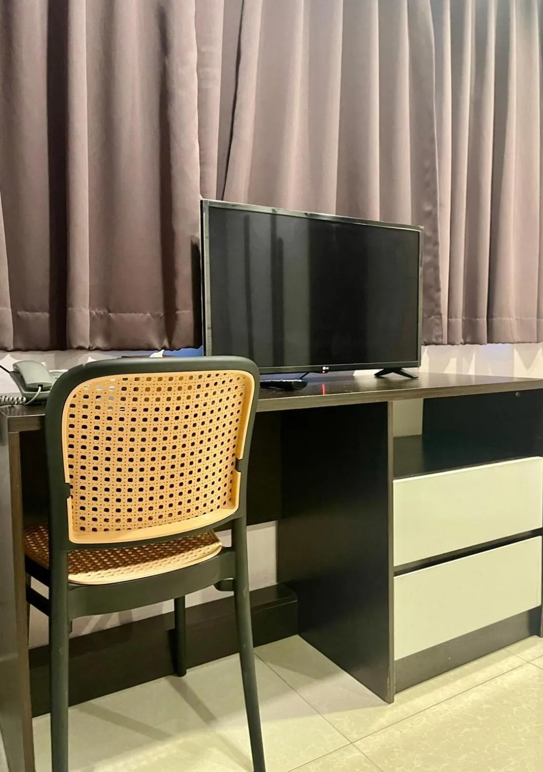 TV and multimedia in Sampheng Apartment