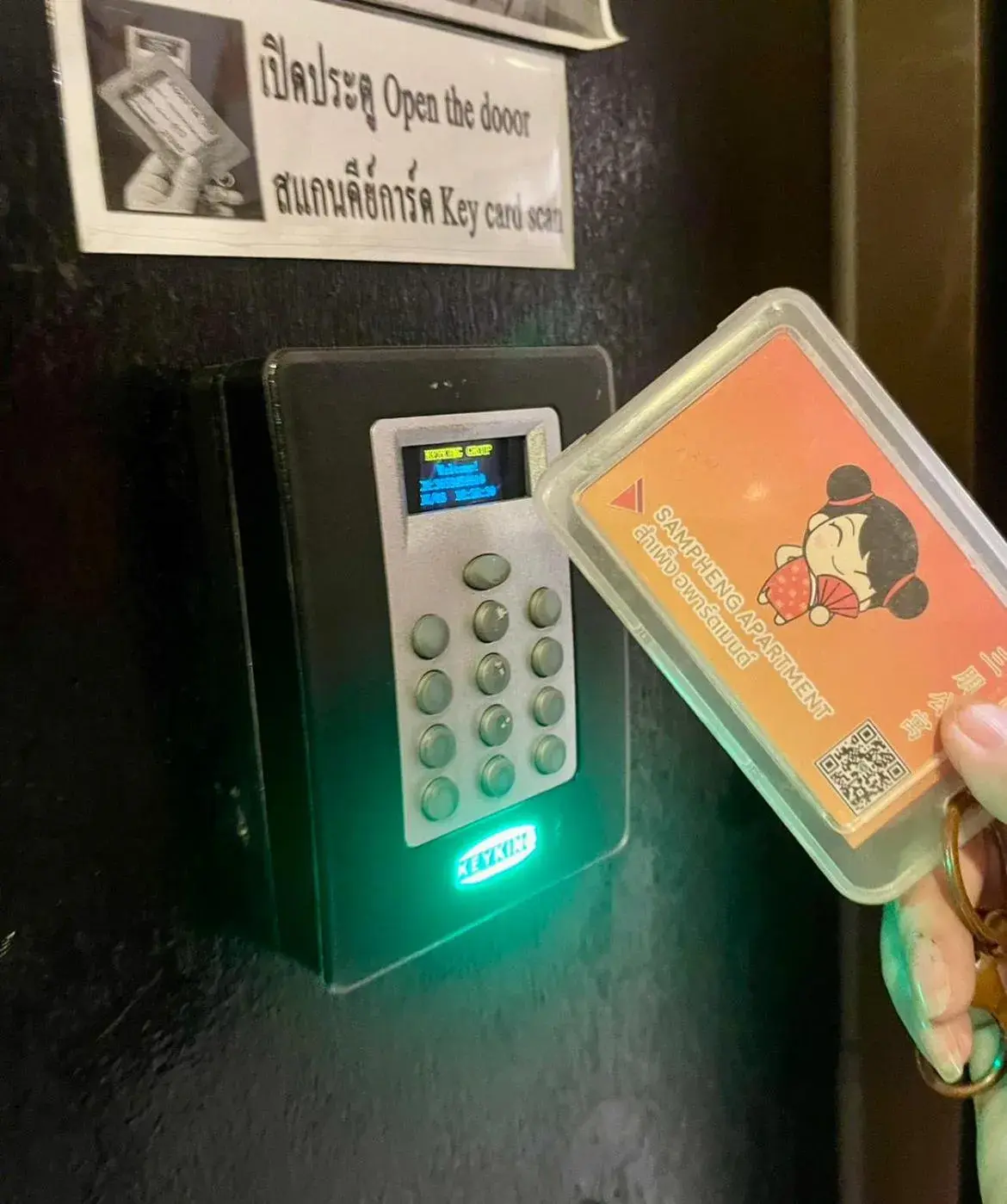 Facade/entrance in Sampheng Apartment Facade/entrance in Sampheng Apartment