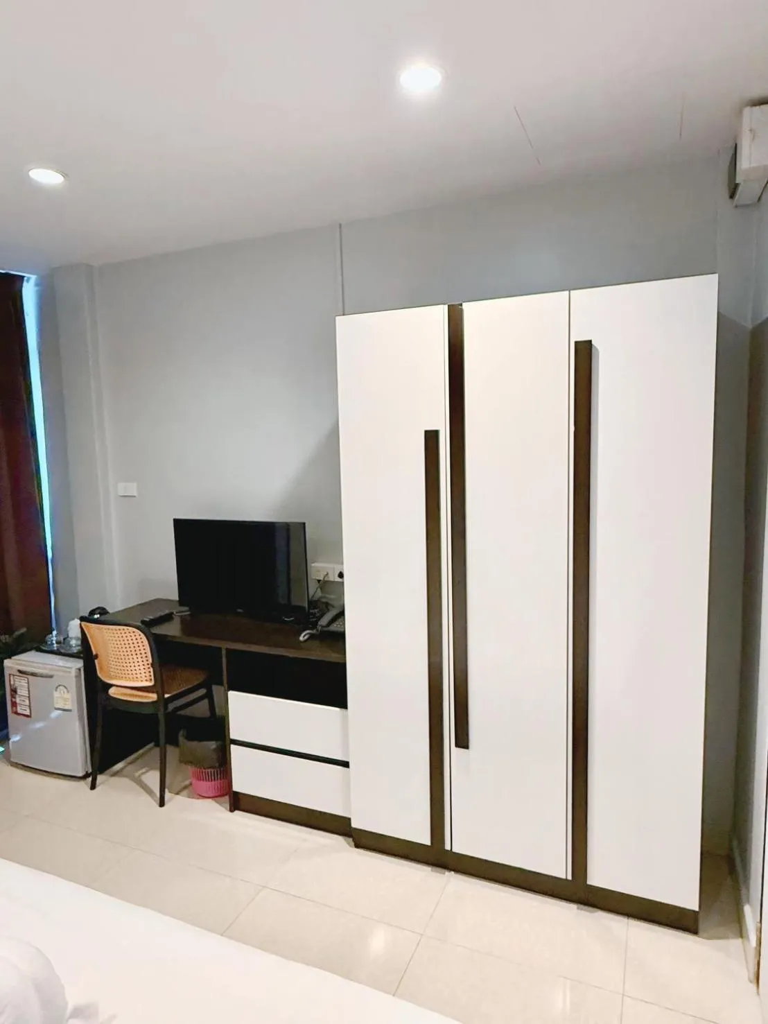 furniture in Sampheng Apartment