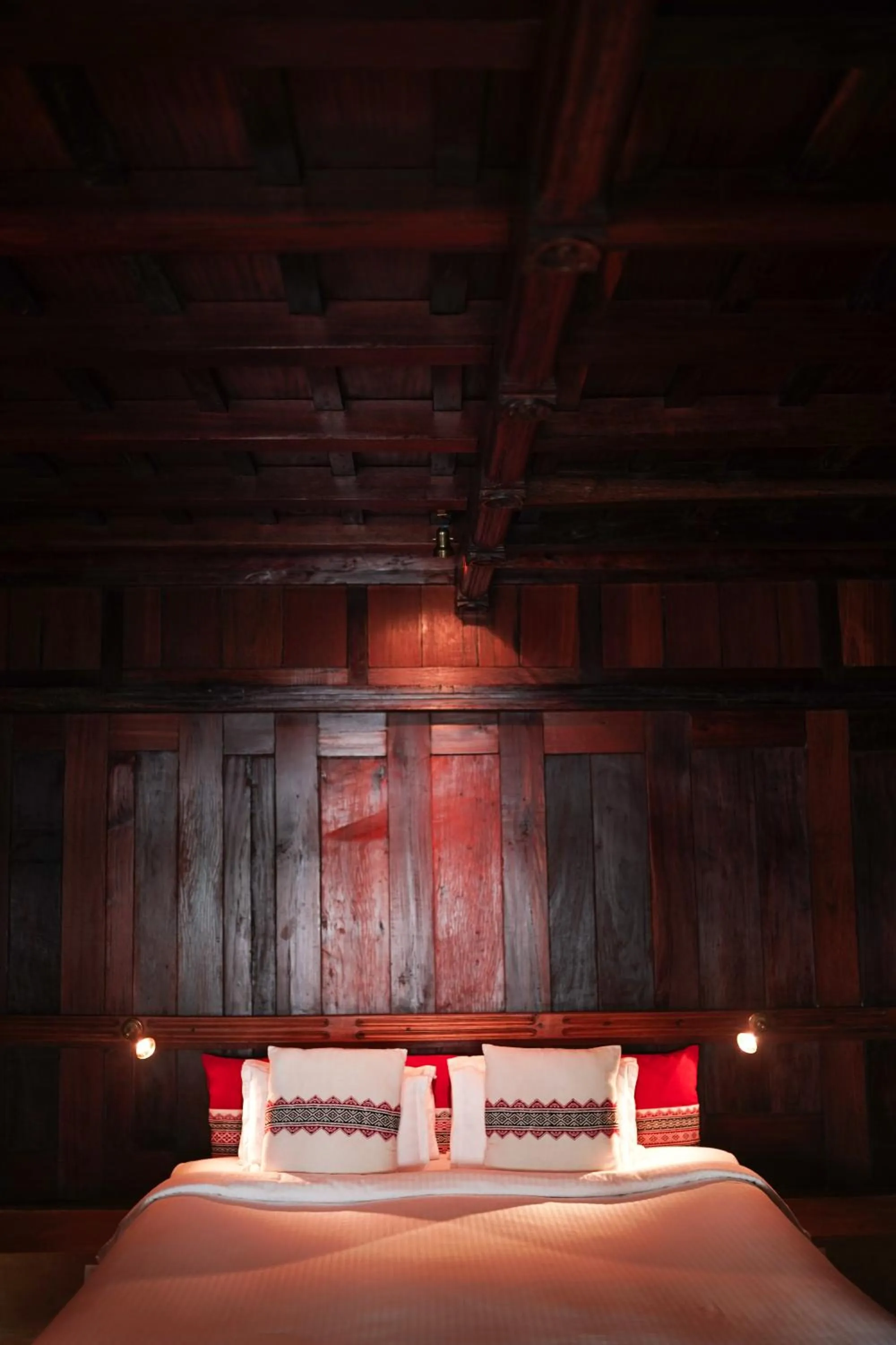 Photo of the whole room, Bed in Vismaya by Moksha Stays