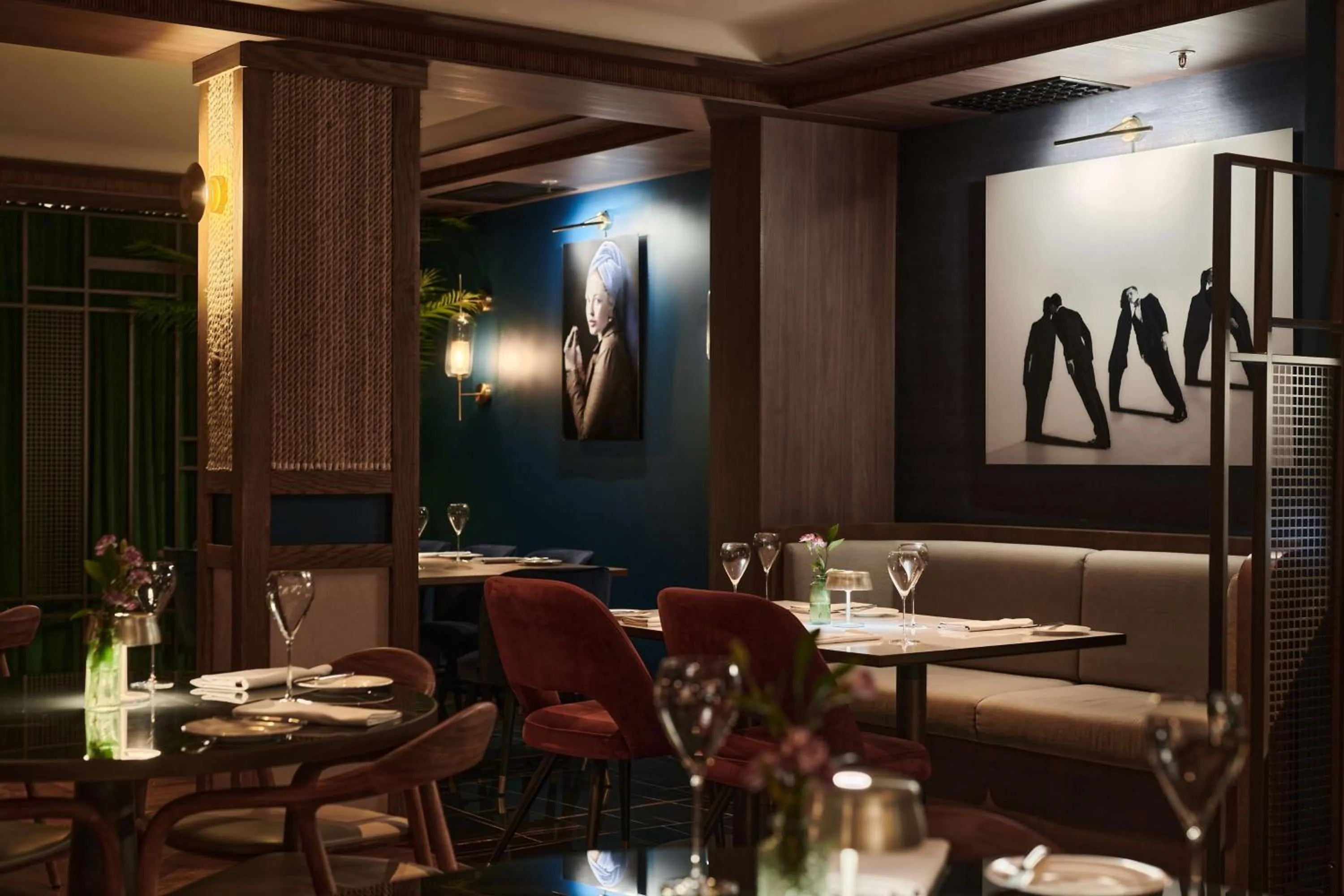 Restaurant/places to eat in Radisson Blu Plaza Hotel, Oslo