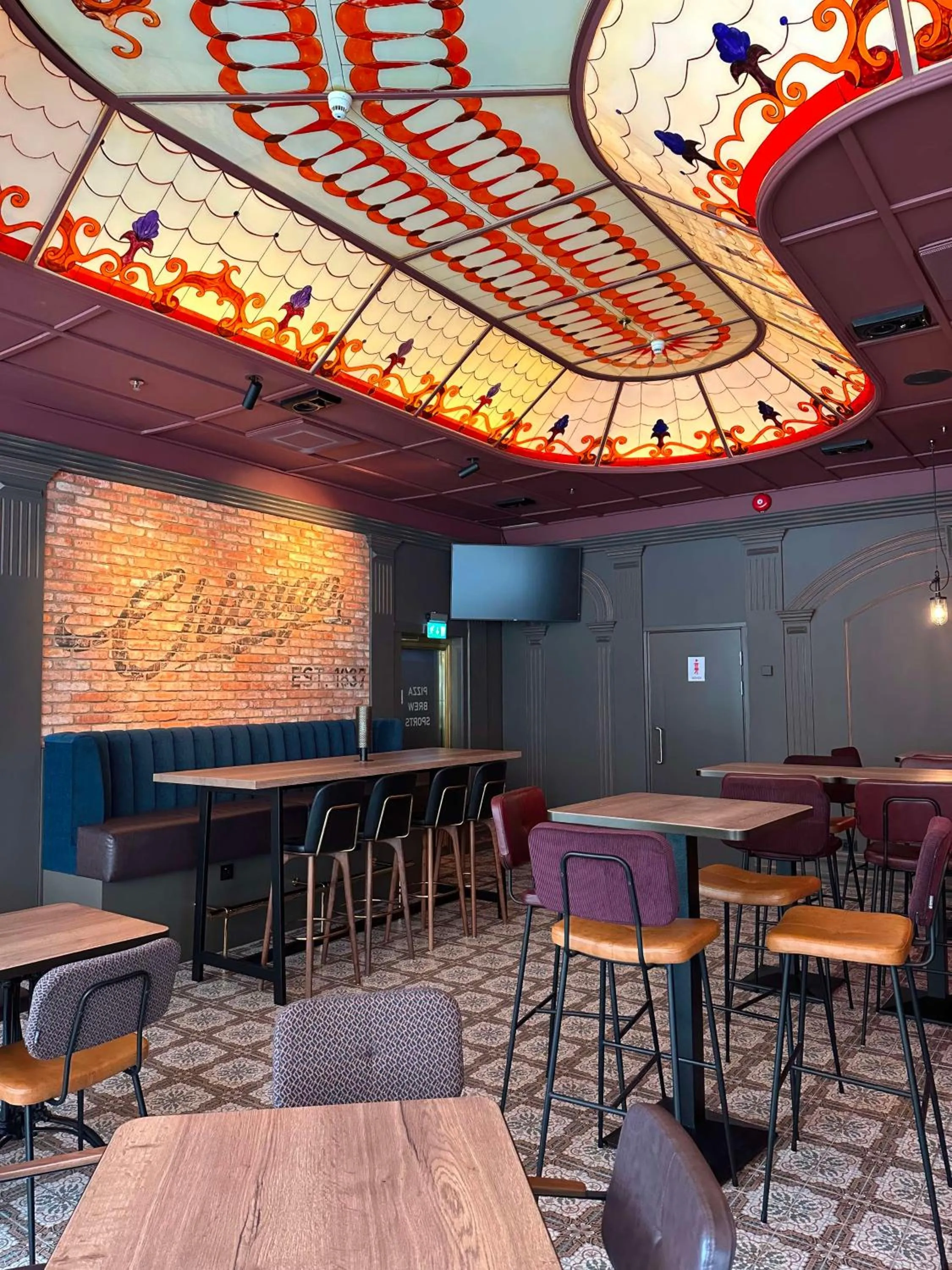 Restaurant/places to eat in Radisson Blu Plaza Hotel, Oslo