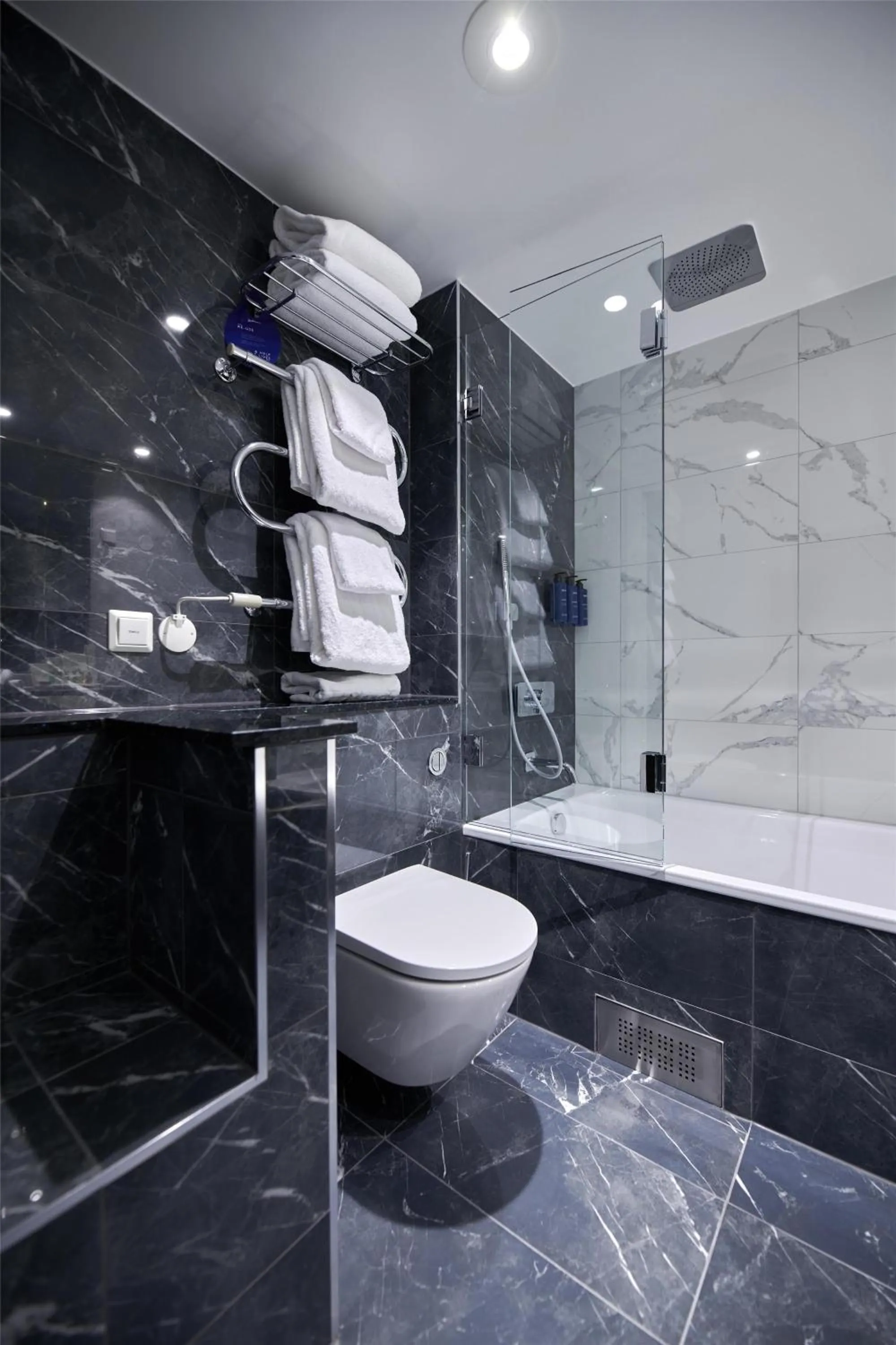 Bathroom in Radisson Blu Plaza Hotel, Oslo