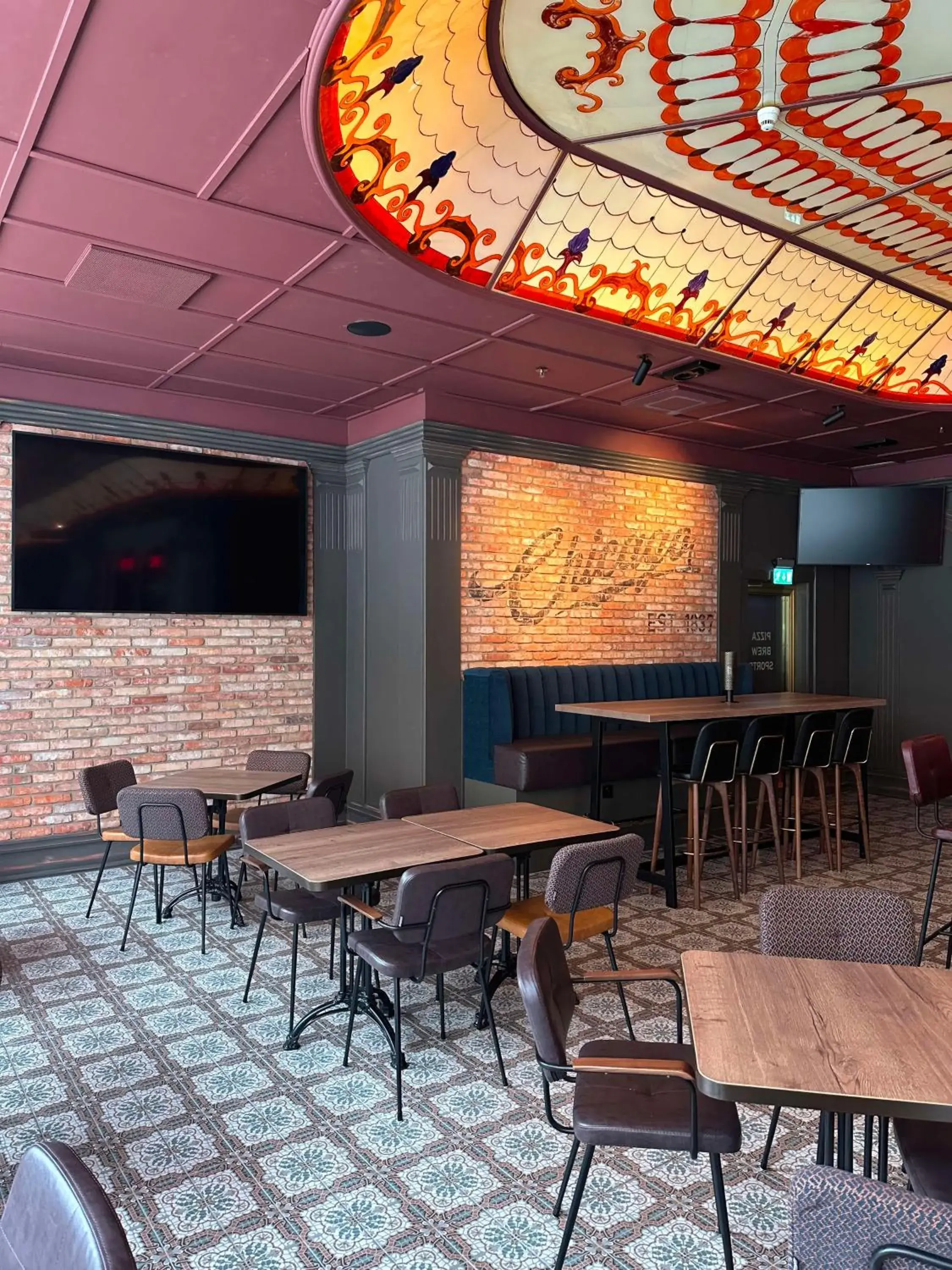 Restaurant/places to eat in Radisson Blu Plaza Hotel, Oslo Restaurant/places to eat in Radisson Blu Plaza Hotel, Oslo