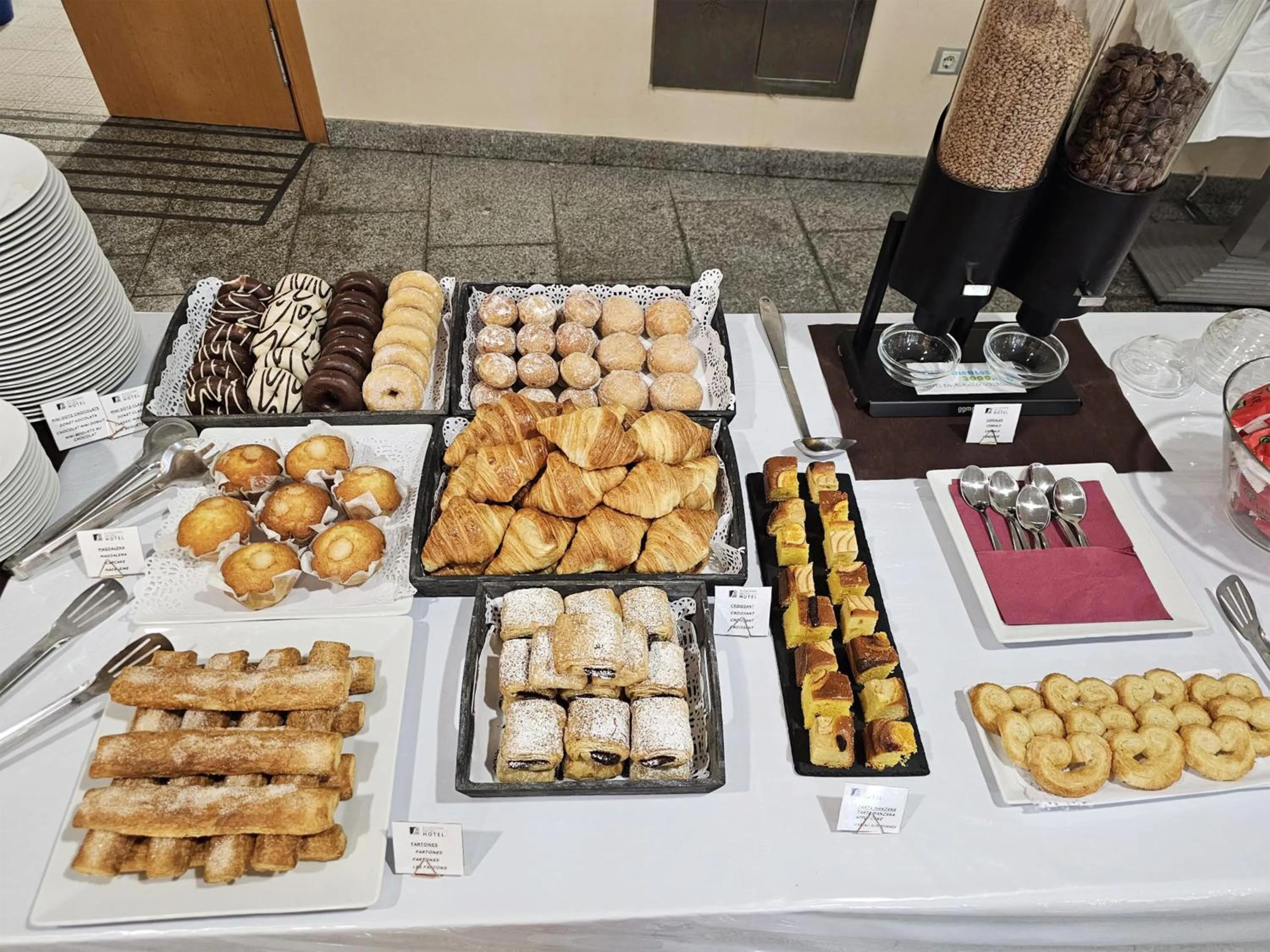 Food in Alcocebre Suites Hotel